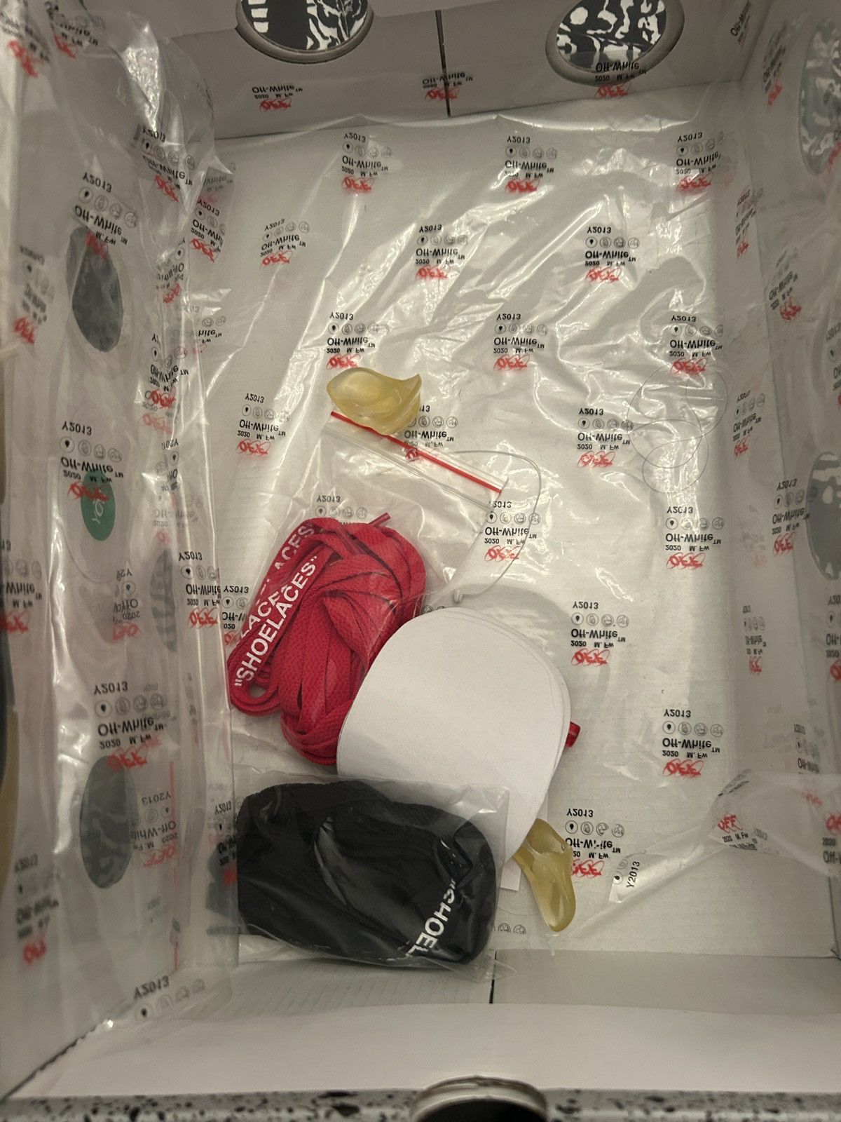 Jordan Brand × Off-White Jordan 5 Off White Size US 8 / EU 41 - 9 Thumbnail