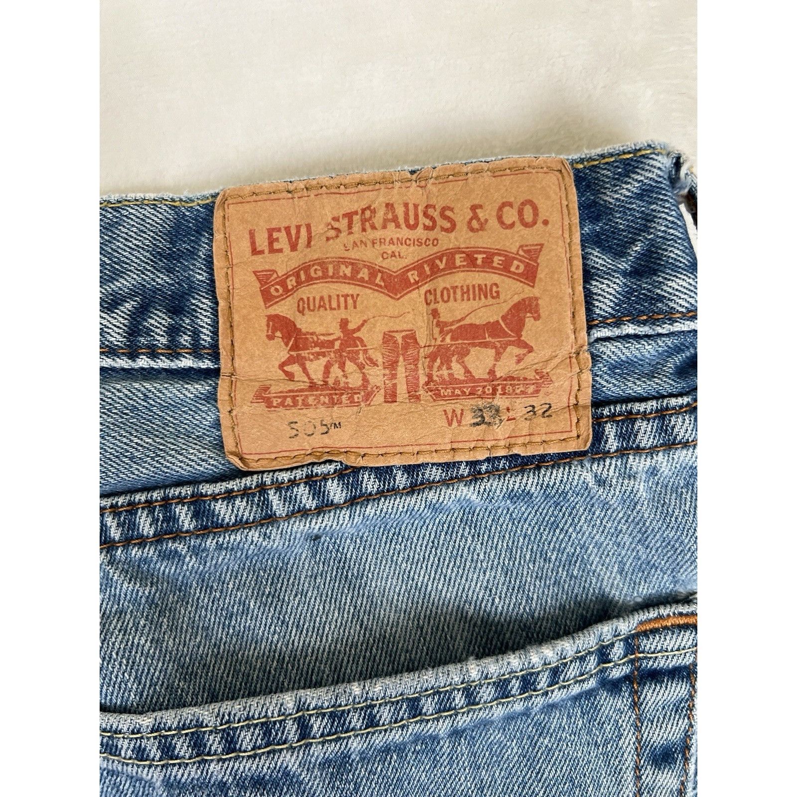 Levi's Vintage Levi’s 505 Denim Jeans Size 32x32 Medium Wash Grunge Size US 32 / EU 48 - 9 Thumbnail