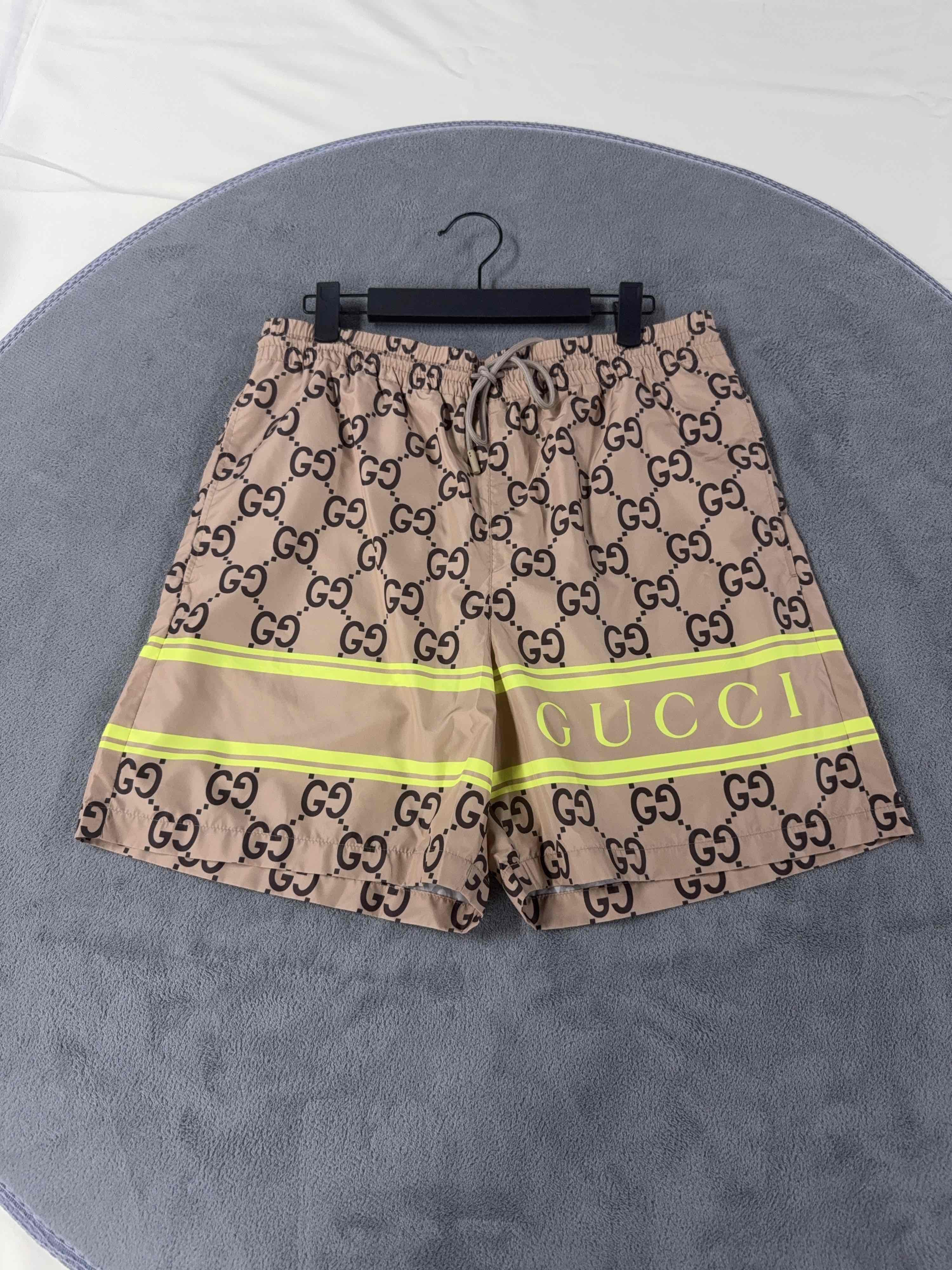 Gucci Gucci GG Logo Print Shorts Size 46 Size US 30 / EU 46 - 1 Thumbnail