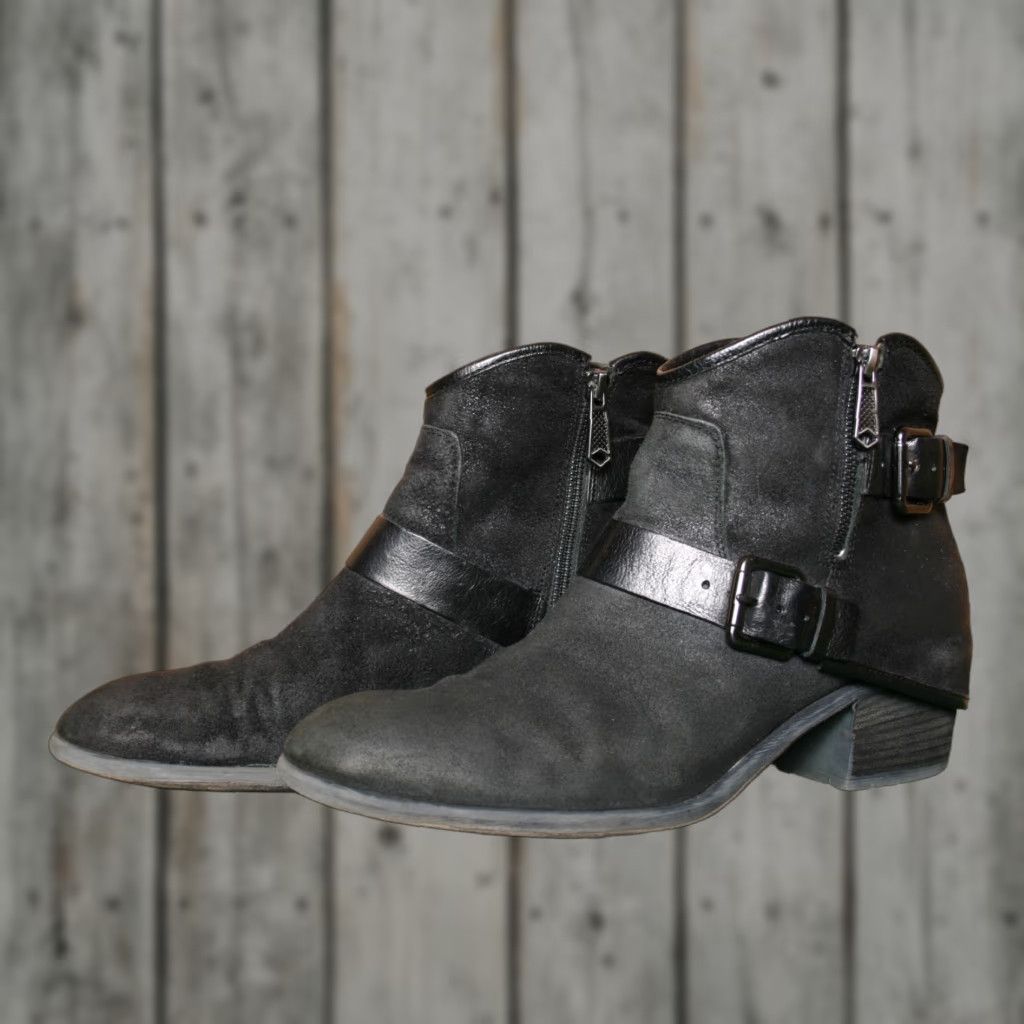Donald Pliner VINTAGE Donald Pliner Dalis Black Suede Buckle Strap Moto Ankle Boots Sz. 11M Womens Size US 11 / IT 41 - 1 Thumbnail