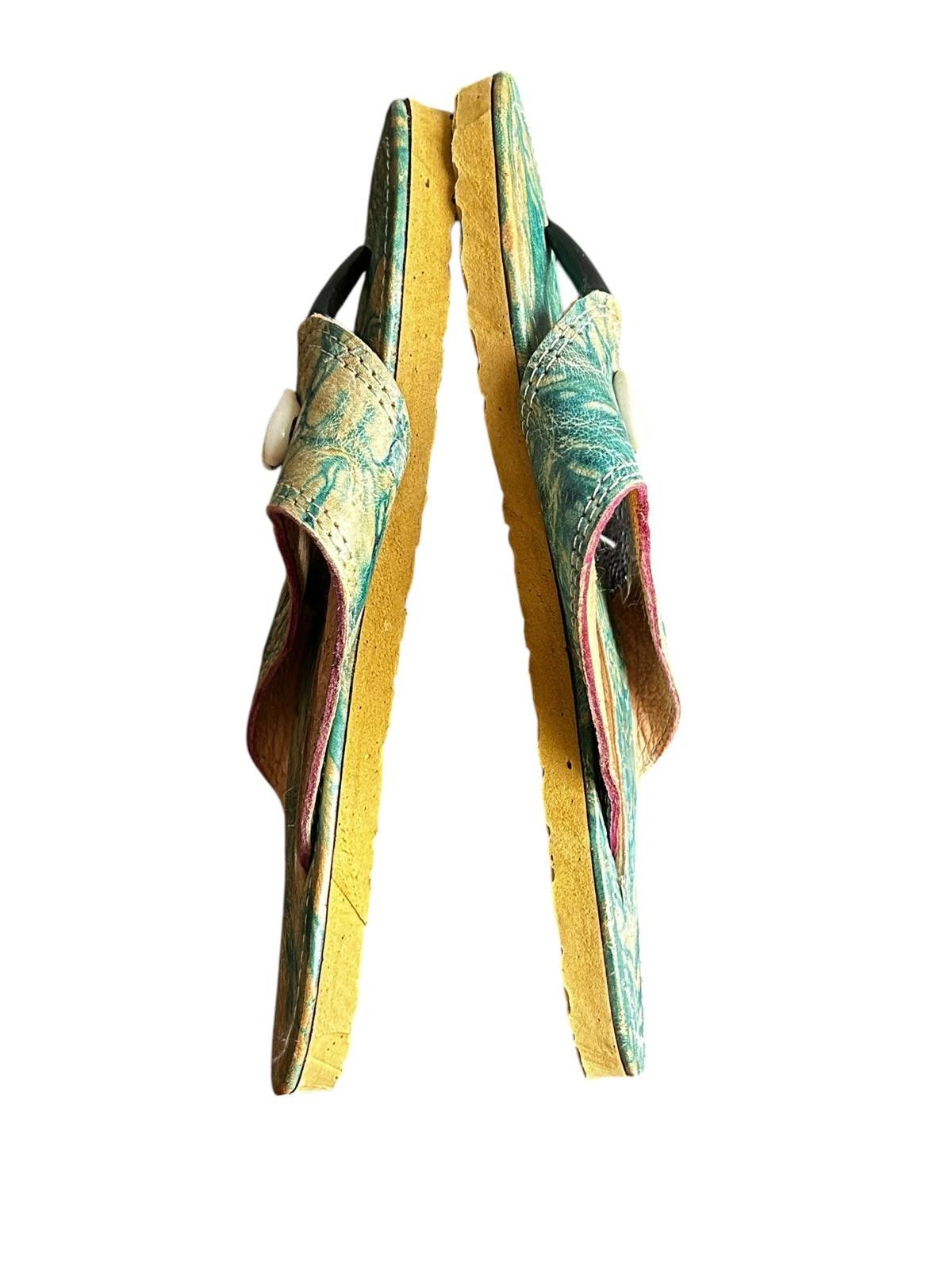 Designer Handcrafted Leather Flip Flops with Shell Detail Size US 6 / IT 36 - 4 Thumbnail