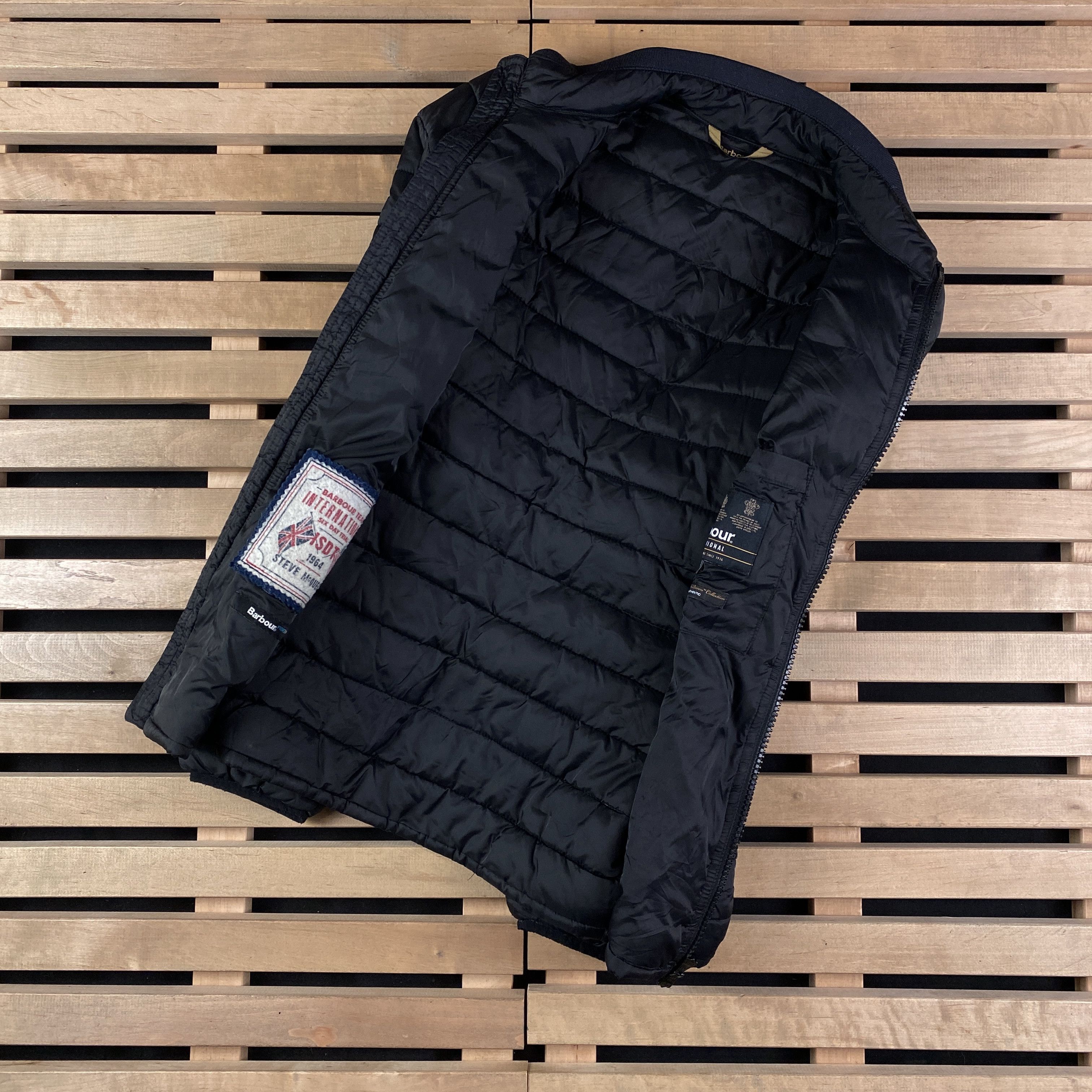 Barbour Mens Down Jacket Barbour Internatioanal SMQ Baffle Size S Size US S / EU 44-46 / 1 - 6 Thumbnail