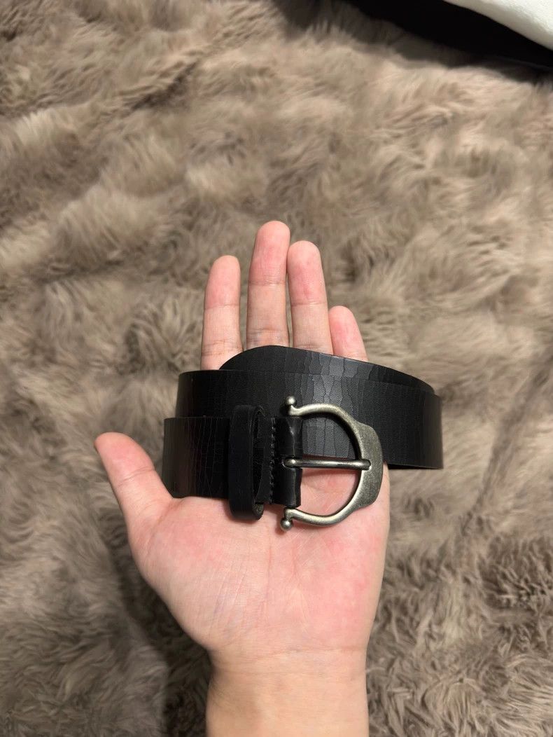 Yves Saint Laurent Saint Laurent Burst crack waistband belt 2502-Nextarrow Size ONE SIZE - 1 Thumbnail