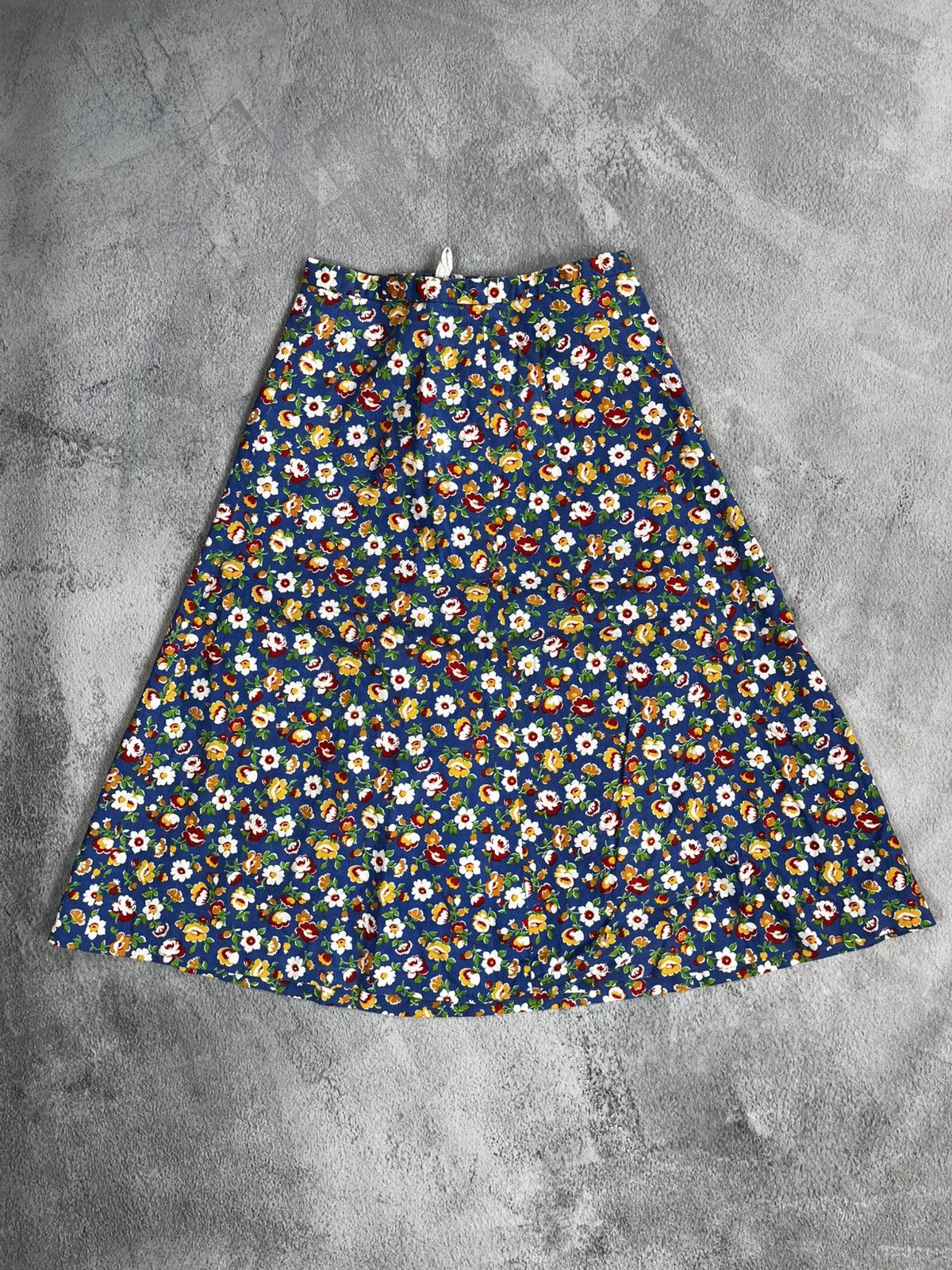 Vintage Vintage 90s floral printed midi skirt retro style streetwear Size 24" / US 00 / IT 34 - 7 Thumbnail