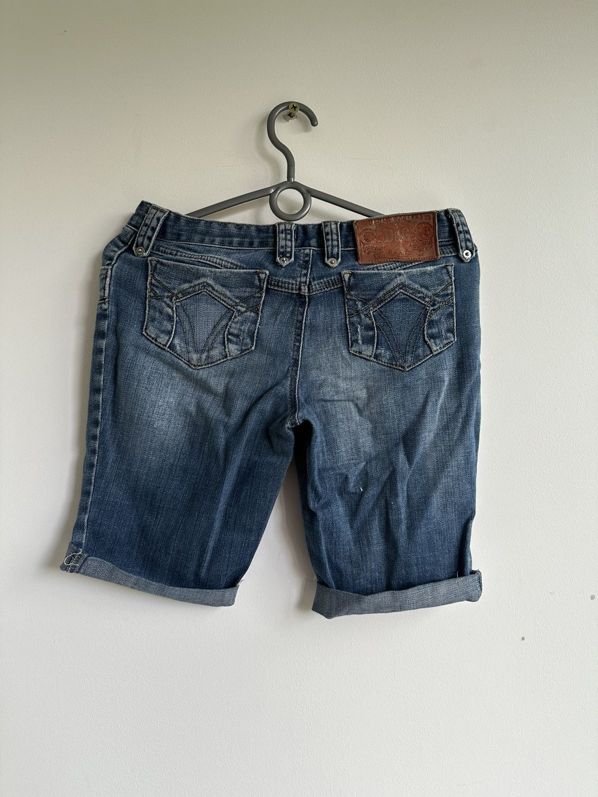Dolce & Gabbana 90s Dolce & Gabbana Denim Jeans Shorts Blue Women's Size 24 Size 24" / US 00 / IT 34 - 2 Thumbnail