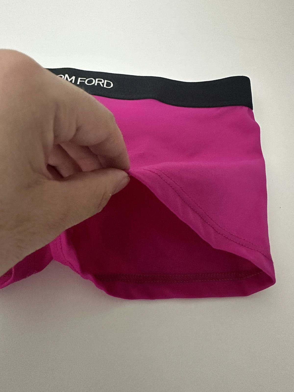 Tom Ford Tom Ford Shorts Size 25" / US 0 / IT 36 - 2 Thumbnail