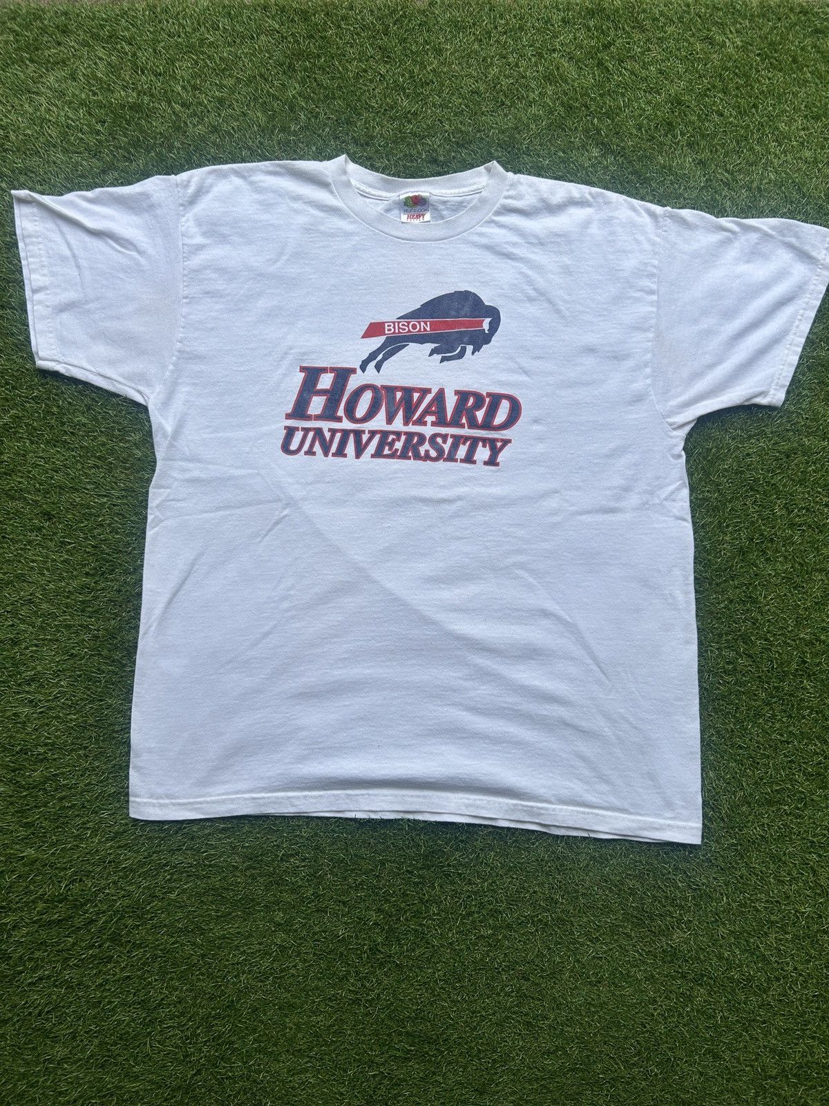 Vintage Vintage 90s Howard University Bison Go Bison T-Shirt. Size US XL / EU 56 / 4 - 1 Thumbnail