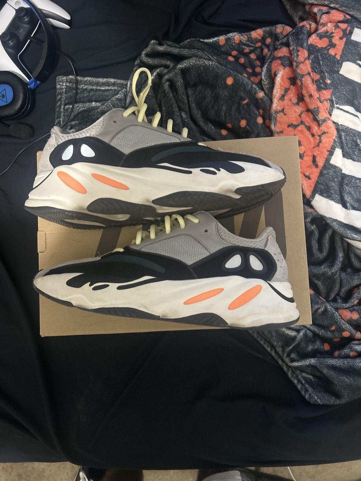 Yeezy Yeezy 700 Wave Runner Size US 11.5 / EU 44-45 - 1 Thumbnail