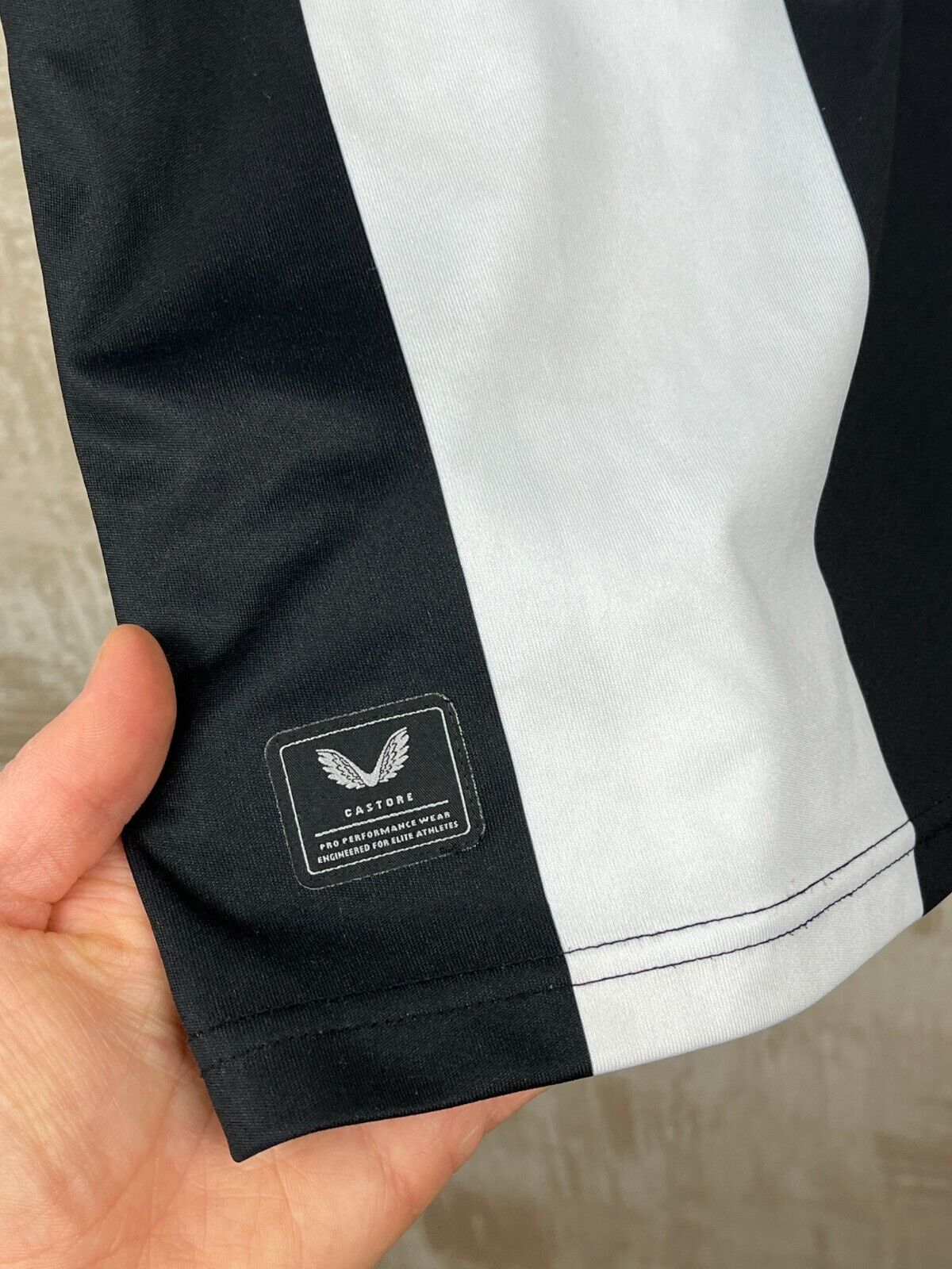 Castore Newcastle United 2021 2022 Home Football Shirt Soccer Jersey Size US S / EU 44-46 / 1 - 10 Thumbnail