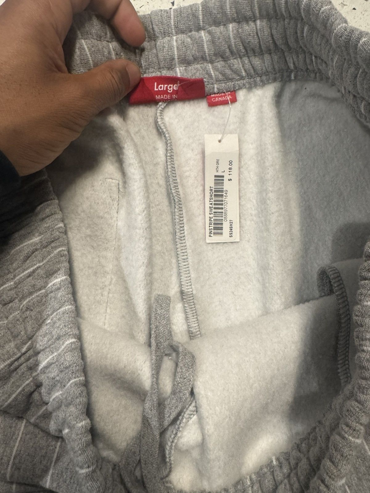 Supreme Supreme Pinstripe Sweatshort Size US 34 / EU 50 - 2 Thumbnail