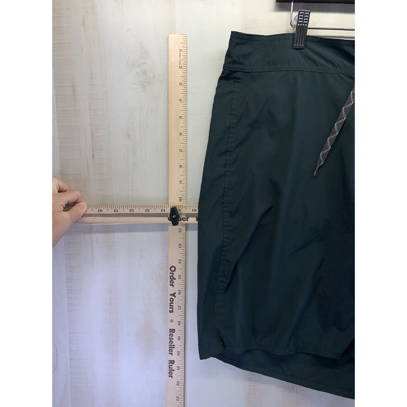 Patagonia VINTAGE Patagonia Board Shorts Mens 36-6954 Dark Green Nylon Beach Outdoor Swim Bottoms Womens? Size US 36 / EU 52 - 6 Thumbnail