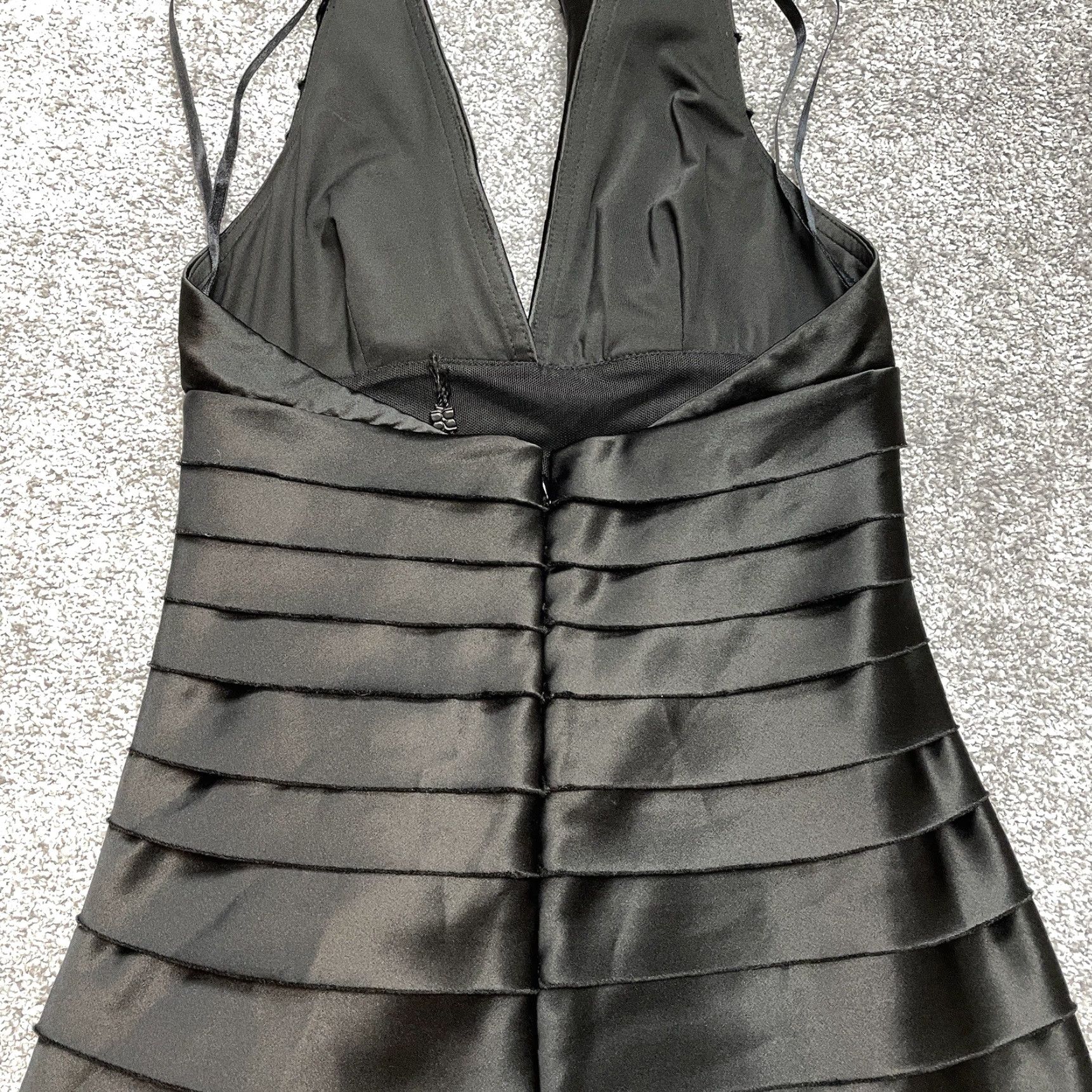 Bcbgmaxazria BCBGMAXAZRIA Women's Halter Dress Shift Midi Black Size 2 Satin Layered Tiered Size XS / US 0-2 / IT 36-38 - 8 Thumbnail