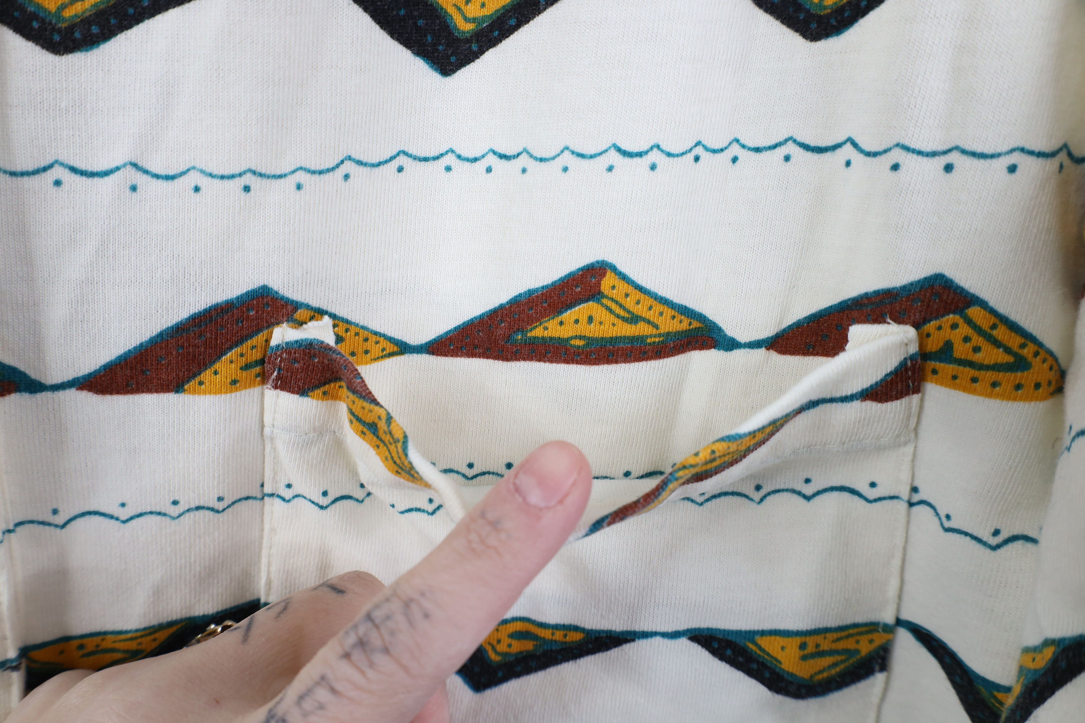 Vintage Vintage 90s Streetwear Mountain Striped Henley T-Shirt Size XXL / US 16-18 / IT 52-54 - 4 Thumbnail