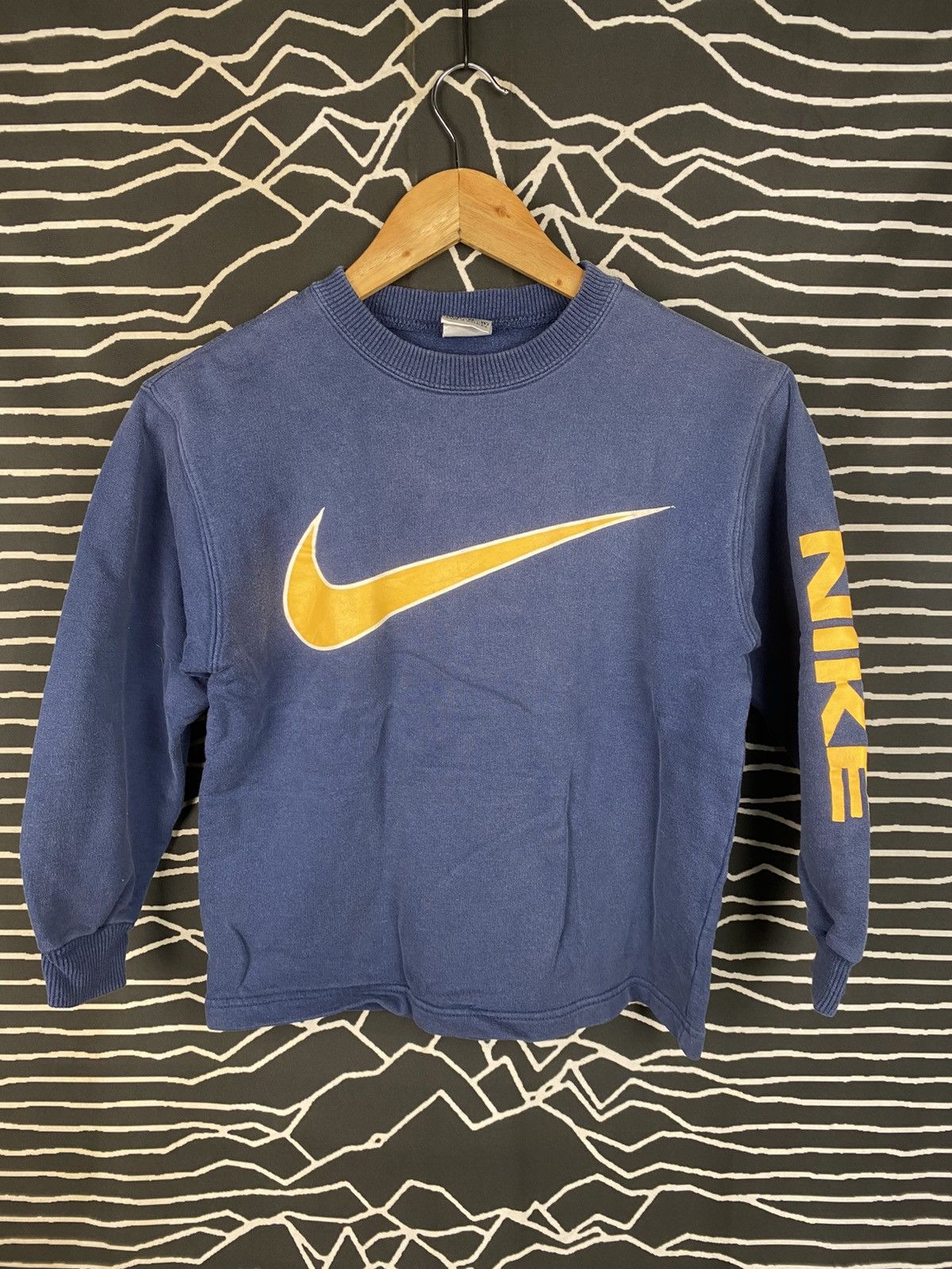 Nike Vintage 90s Nike Big Swoosh Kids Sweatshirt Size US XS / EU 42 / 0 - 1 Thumbnail