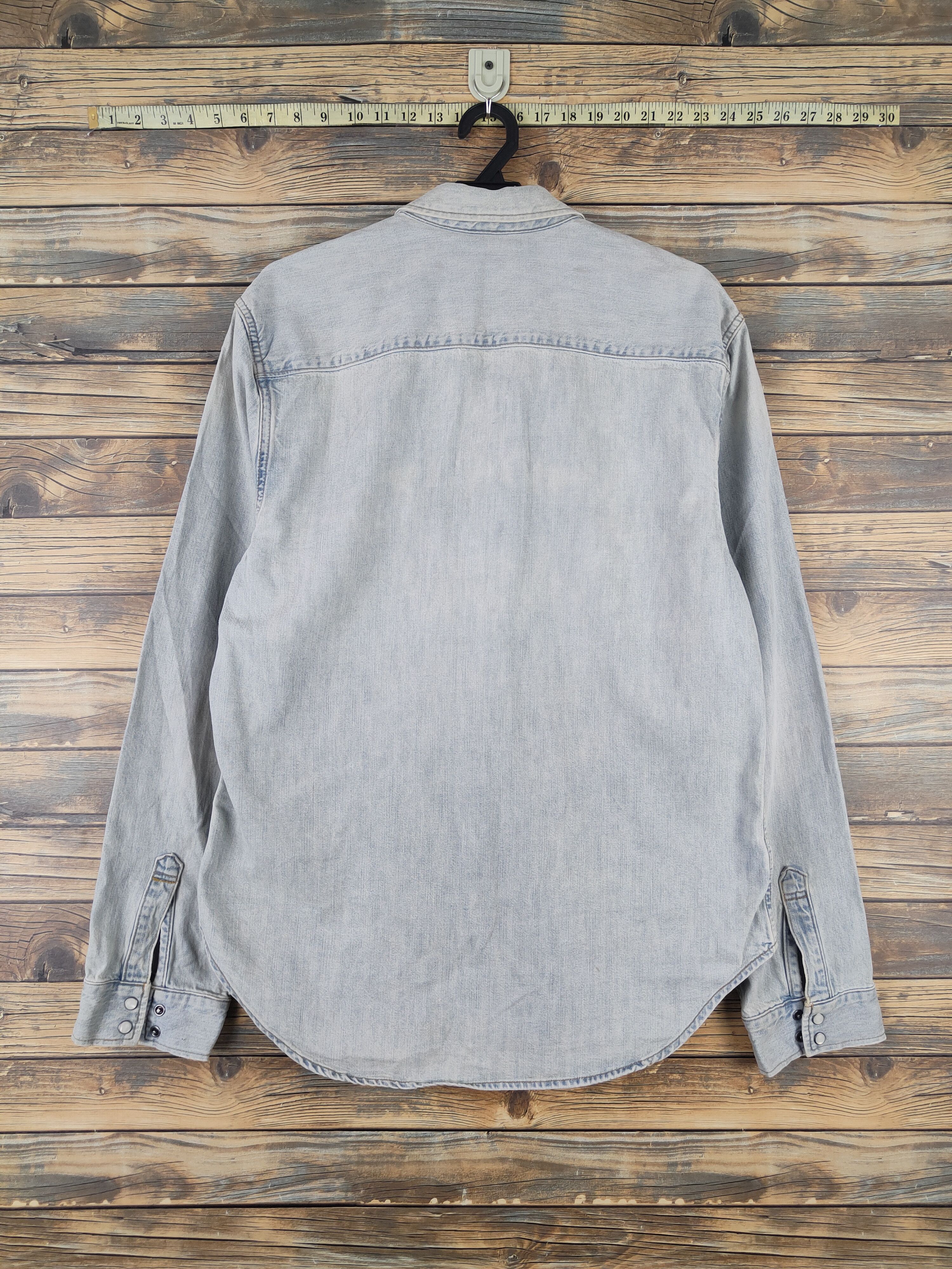 Gap DL Light Blue Denim Button Ups #531 Size US L / EU 52-54 / 3 - 7 Thumbnail