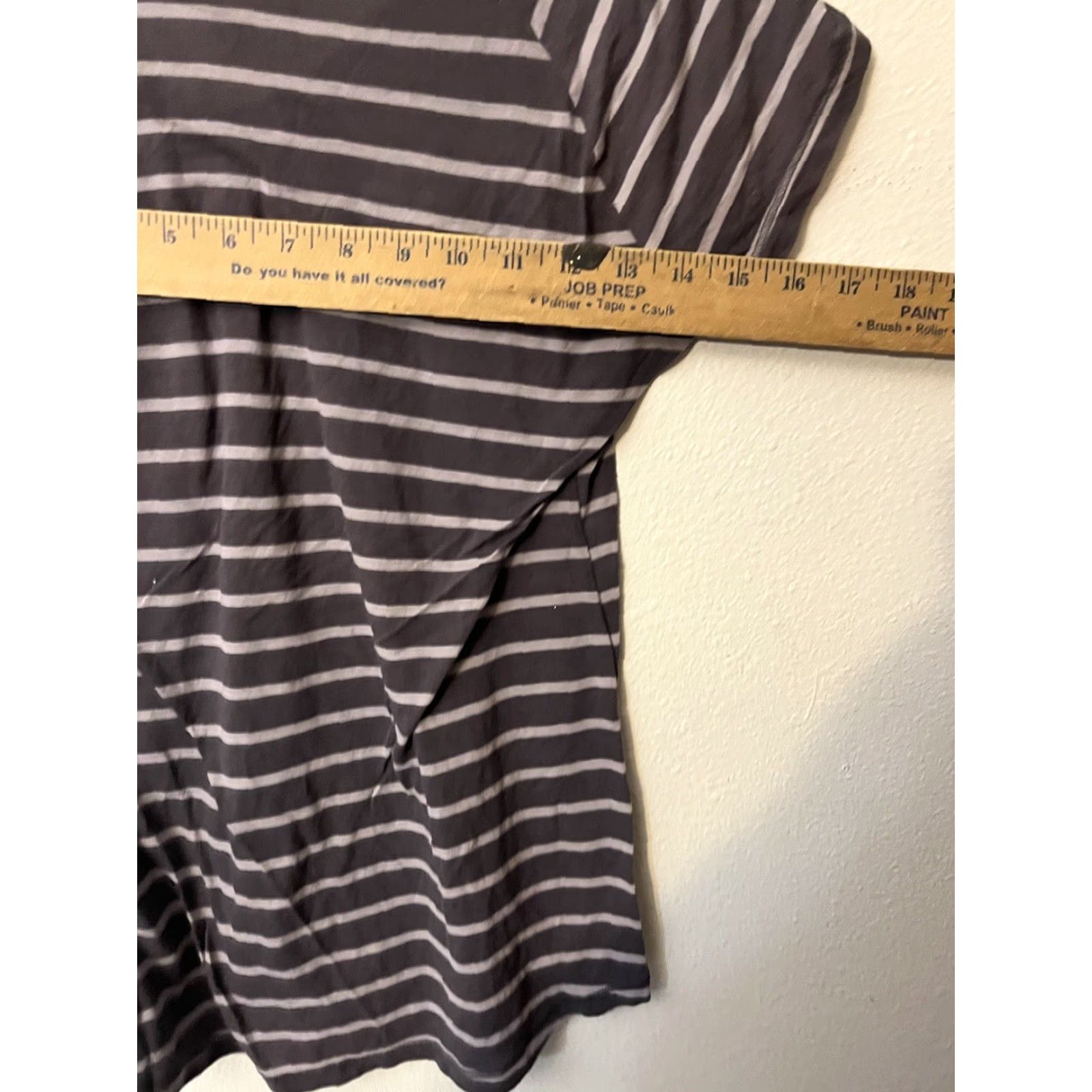 Victoria's Secret Victoria's Secret VSX Women’s Athletic Sport Tee Top V-Neck Small Gray Striped Ladies Shirt S Black Sports VS Victoria Sport 90s? Size S / US 4 / IT 40 - 4 Thumbnail