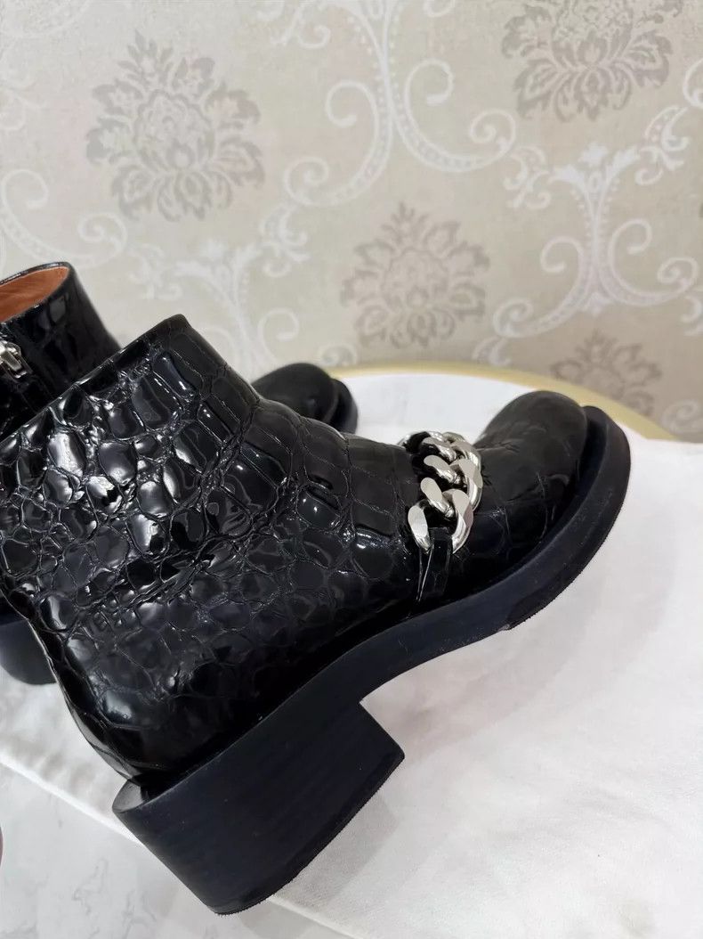 Givenchy Givenchy Chain Boots, Size 36 Size US 5.5 / IT 35.5 - 3 Thumbnail