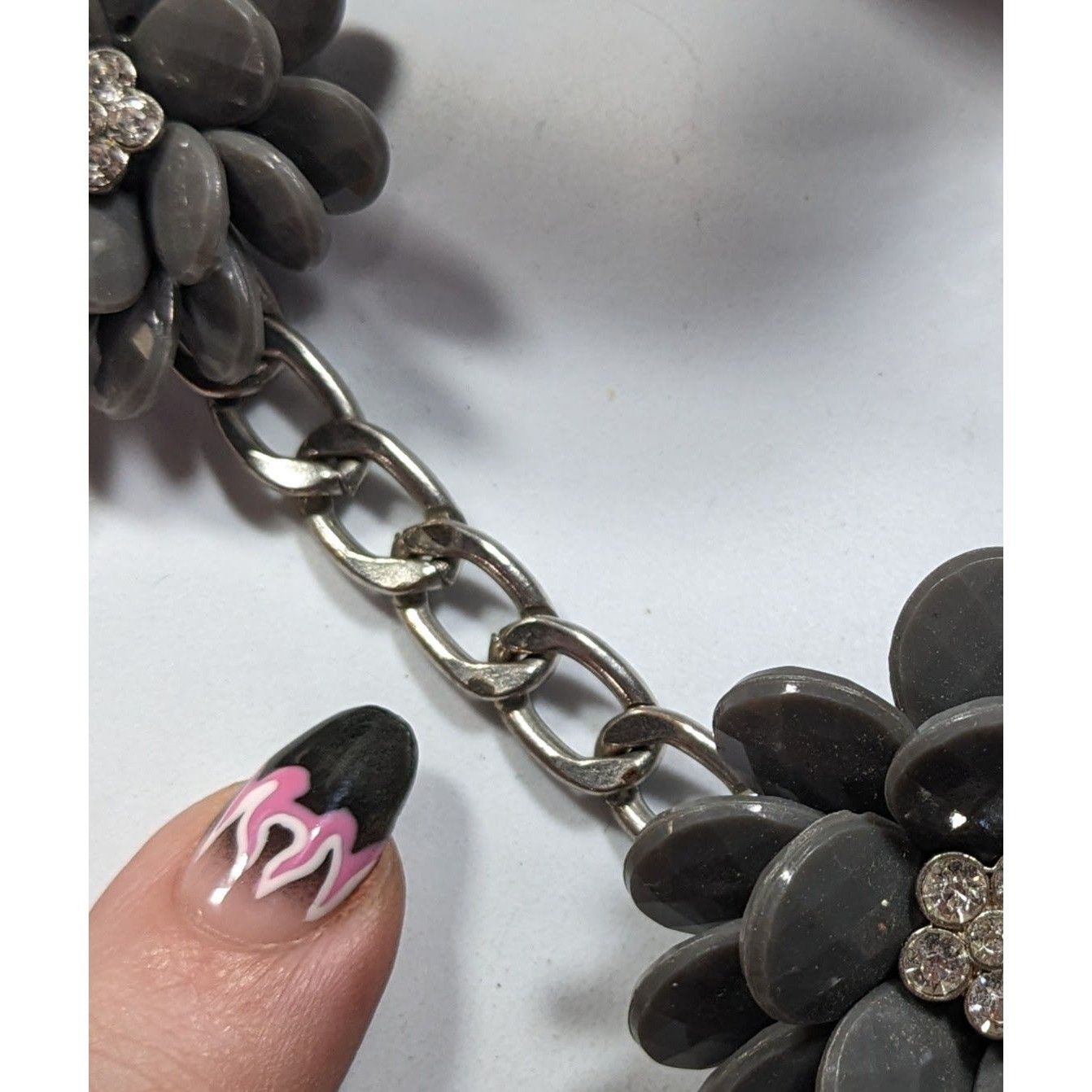 Other Floral Cottagecore Grey And Silver Tone Necklace With Rhines Size ONE SIZE - 3 Thumbnail