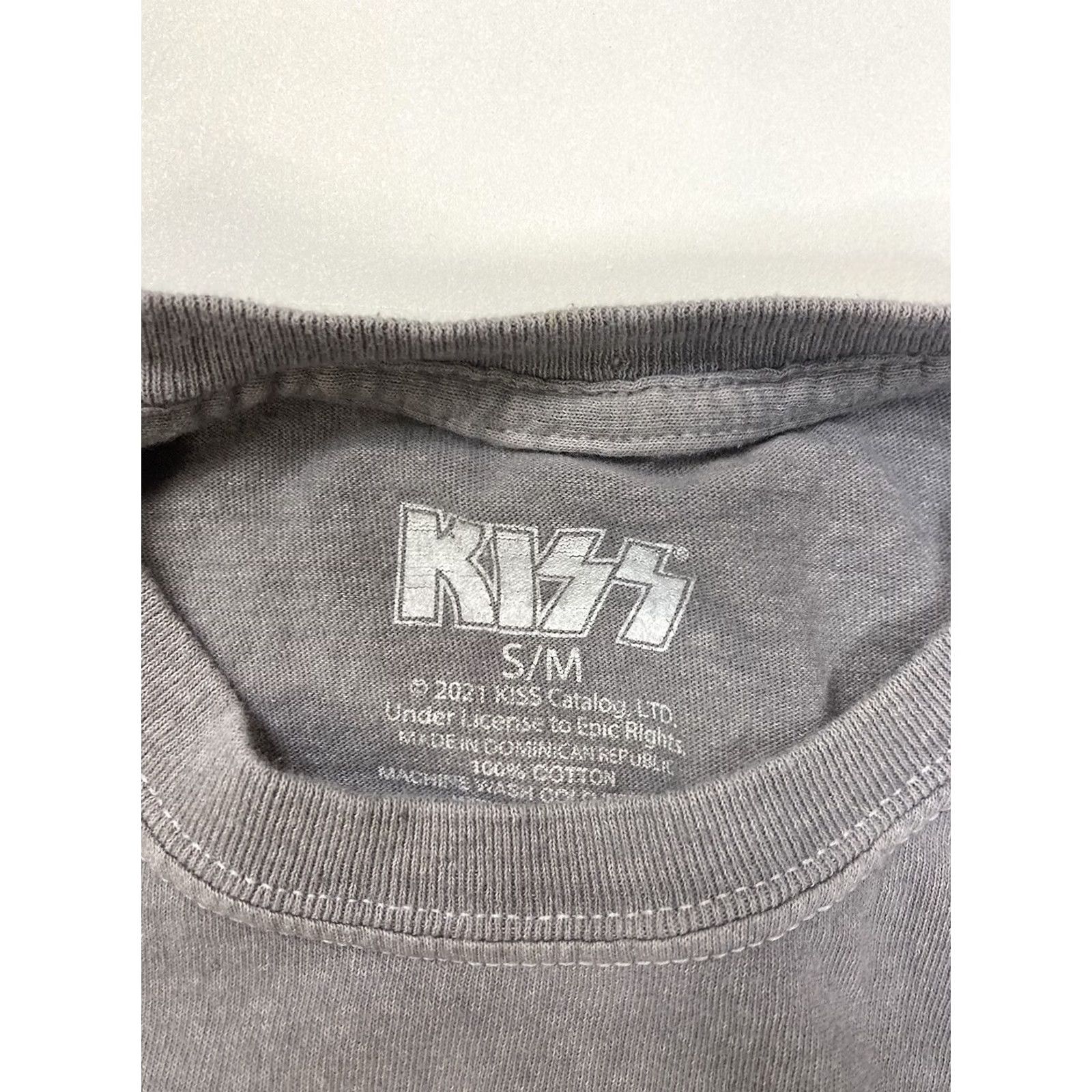 Vintage Kiss T-Shirt Women Medium Gray Short Sleeve Crew Neck Cotton Retro Music Casual Size M / US 6-8 / IT 42-44 - 5 Thumbnail