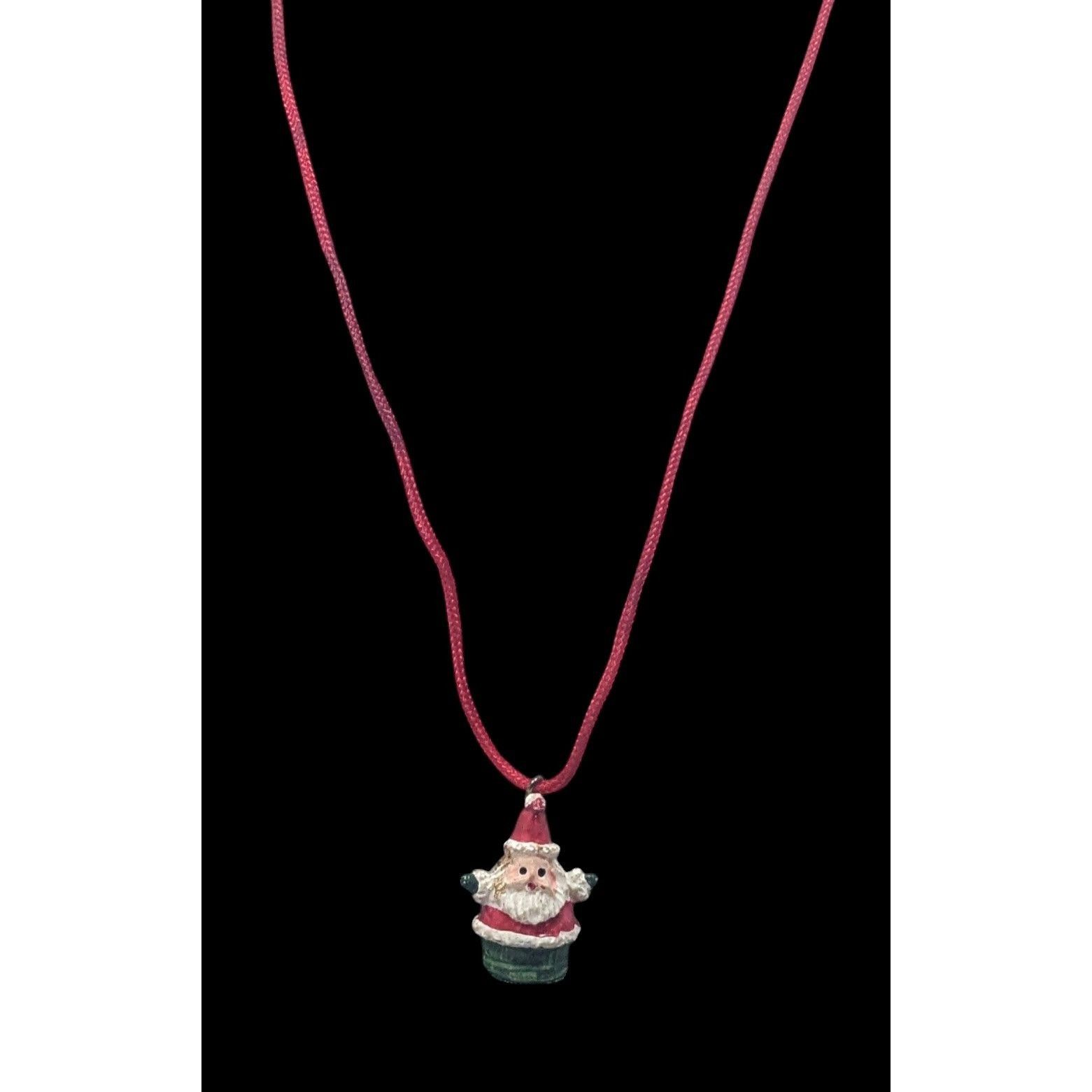 Other Dainty Christmas Themed Santa Pendant Necklace Size ONE SIZE - 2 Thumbnail