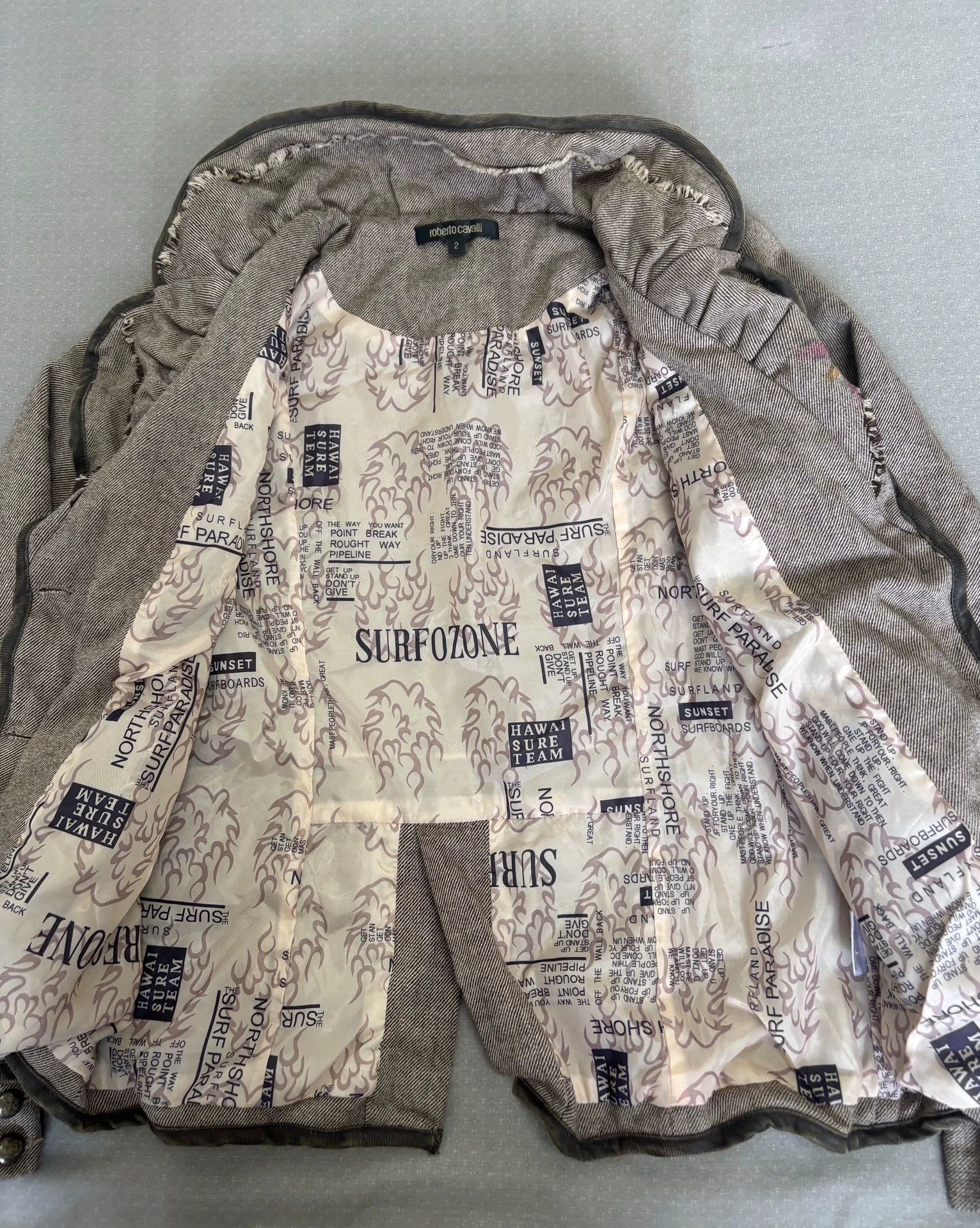 Roberto Cavalli Roberto Cavalli Vintage Beaded Embroidery Jacket Size XS / US 0-2 / IT 36-38 - 5 Thumbnail