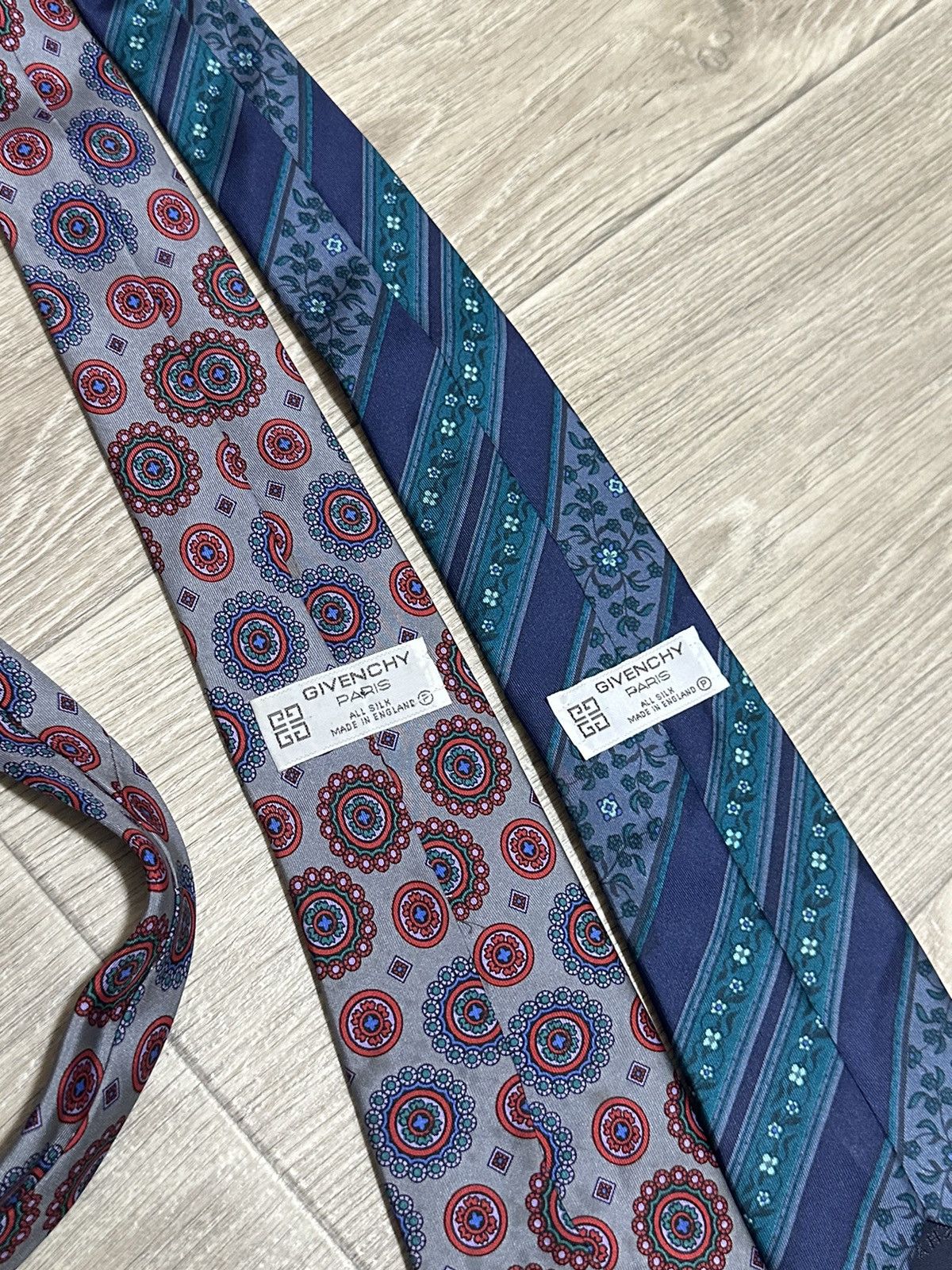 Givenchy Givenchy Paris 2 ties Size ONE SIZE - 2 Thumbnail