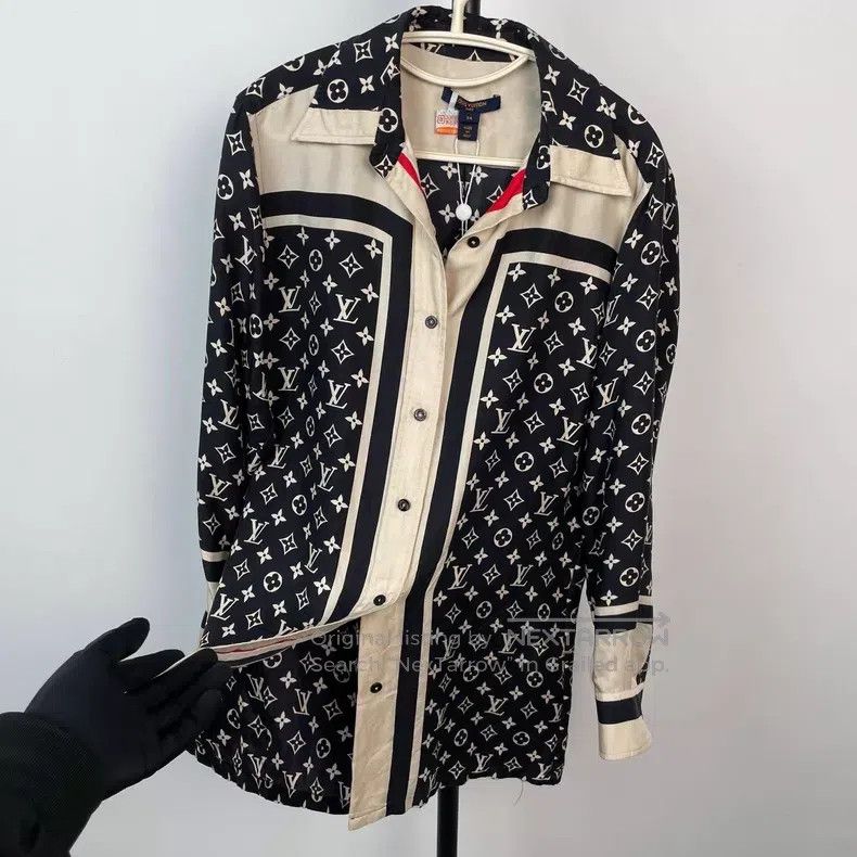 Louis Vuitton Louis Vuitton Classic full print silk shirt Size XXS / US 00 / IT 34 - 2 Thumbnail