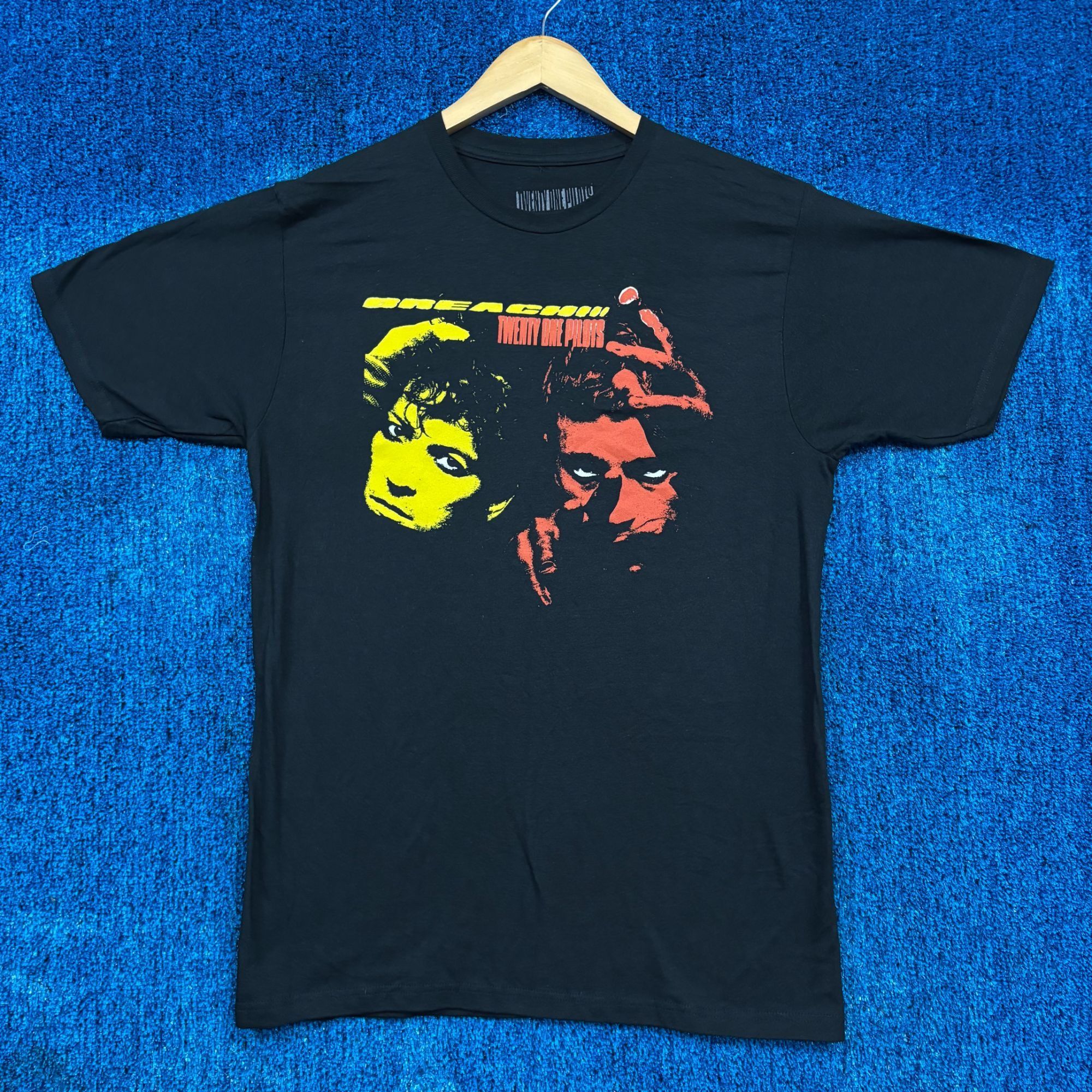 Band Tees Twenty One Pilots Breach Red & Yellow Group Poster Duo Tee M Size US M / EU 48-50 / 2 - 1 Thumbnail
