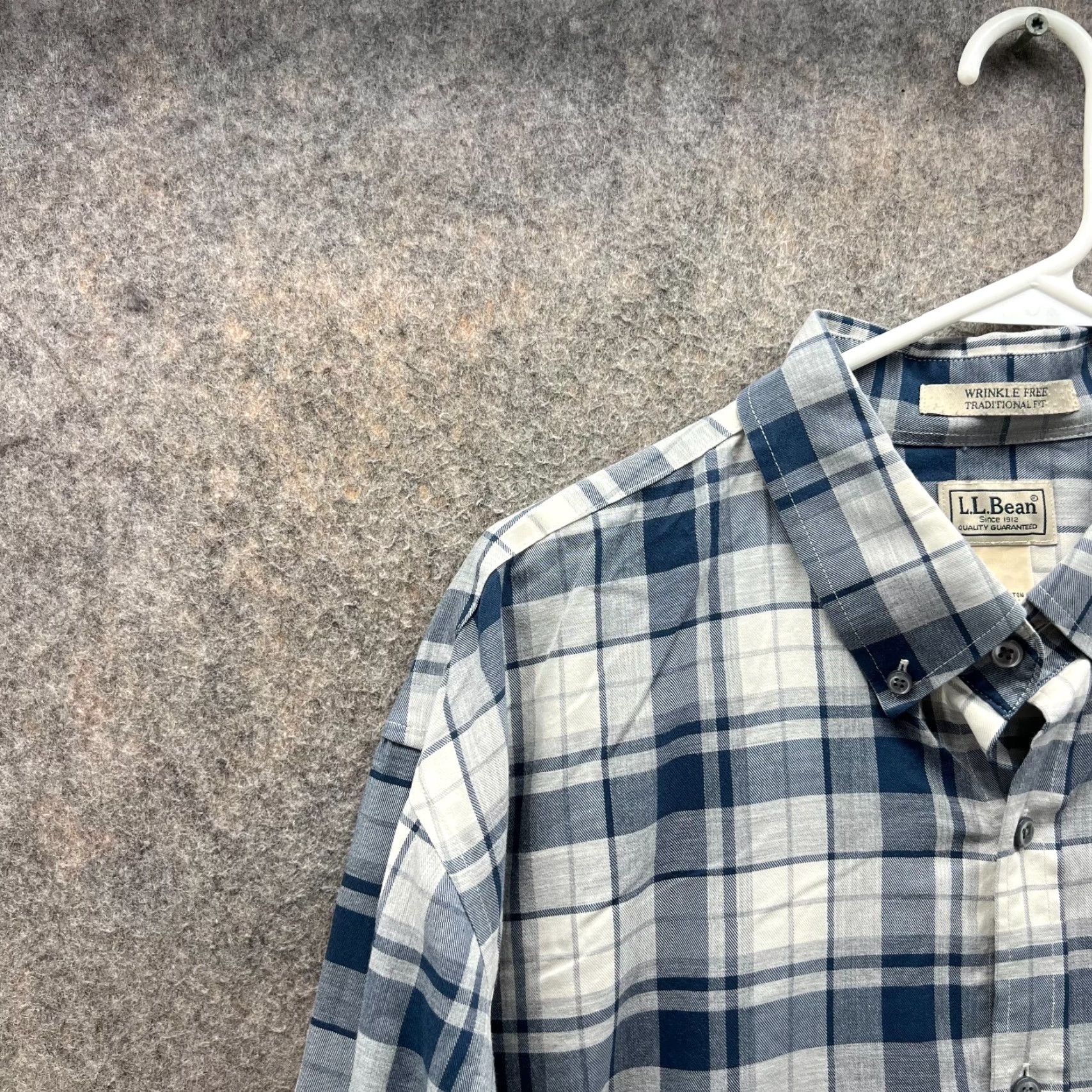 Vintage VINTAGE? No — LL Bean Shirt Men XL White Blue Traditional Tall Button Up Plaid Wrinkle Plaid Size US XL / EU 56 / 4 - 4 Thumbnail