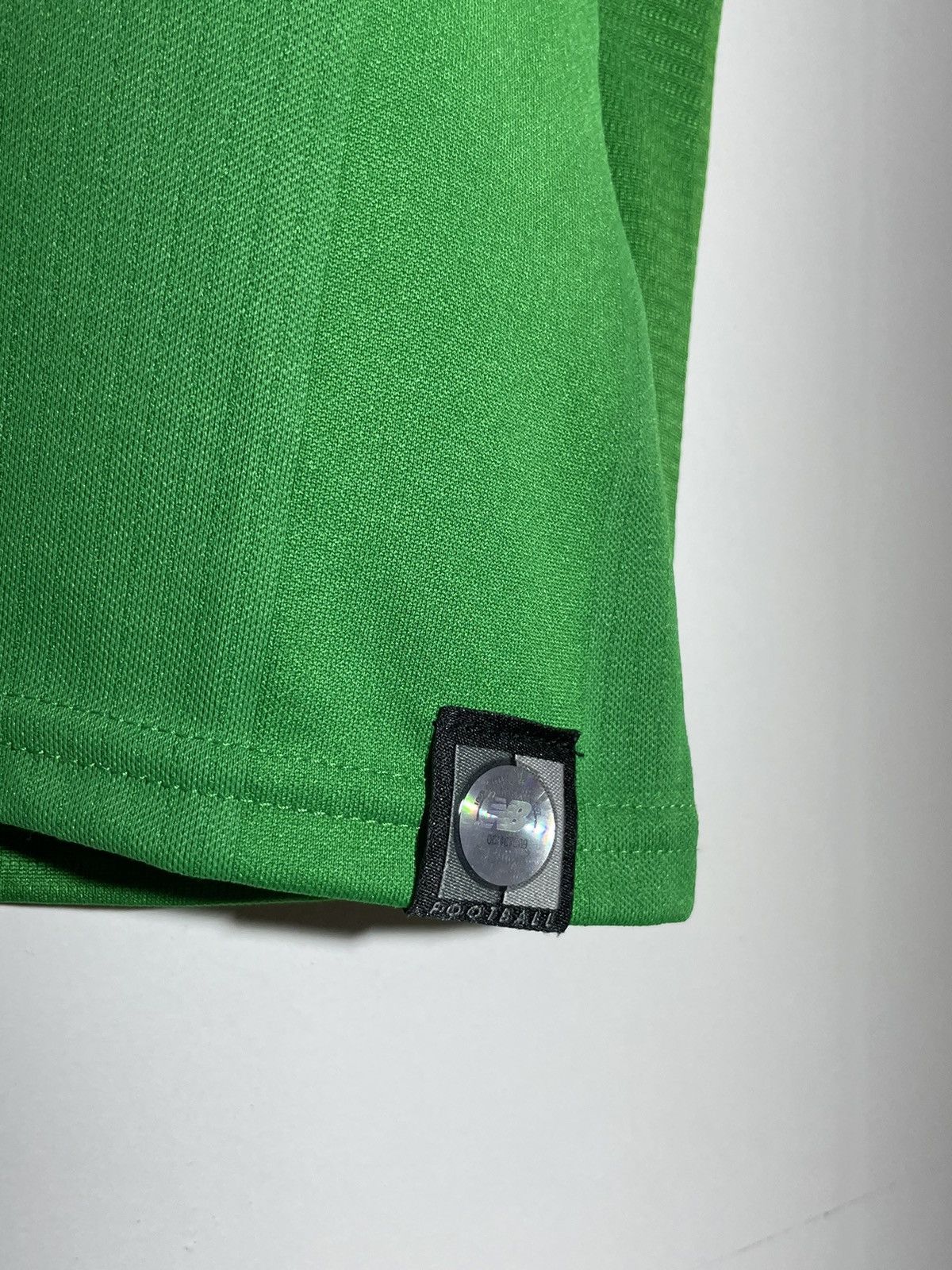 New Balance National Team Ireland 2017 Home Y2k Football Shirt Size US S / EU 44-46 / 1 - 7 Thumbnail
