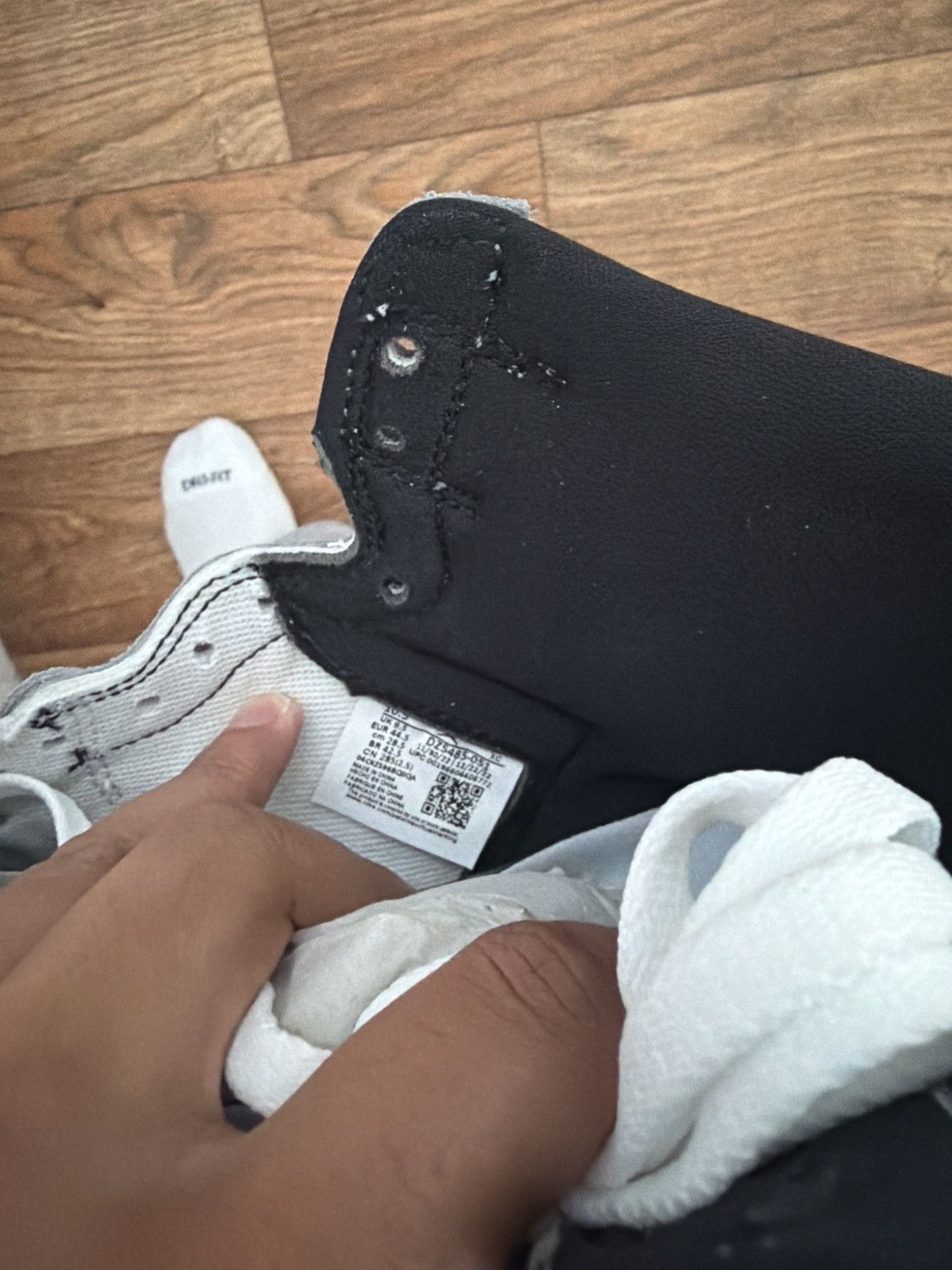 Jordan Brand Jordan 1 “Washed Black” Size US 10.5 / EU 43-44 - 6 Thumbnail