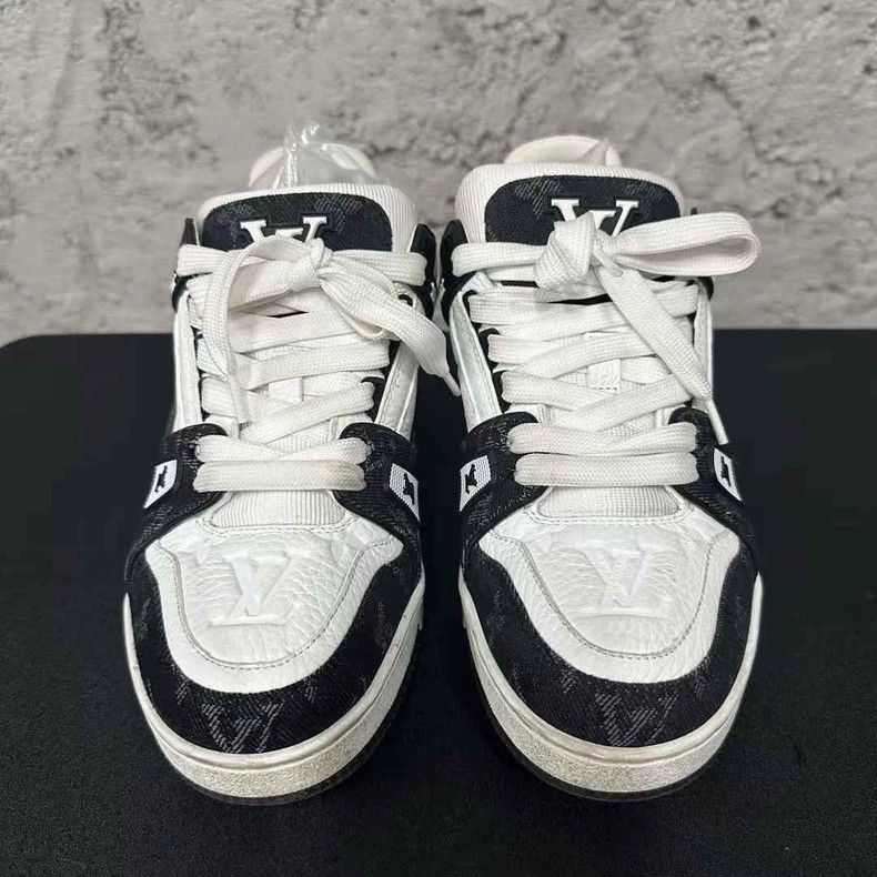 Louis Vuitton Louis Vuitton Black and White Sneakers Size 37.5-2507 Size US 7 / IT 37 - 6 Thumbnail