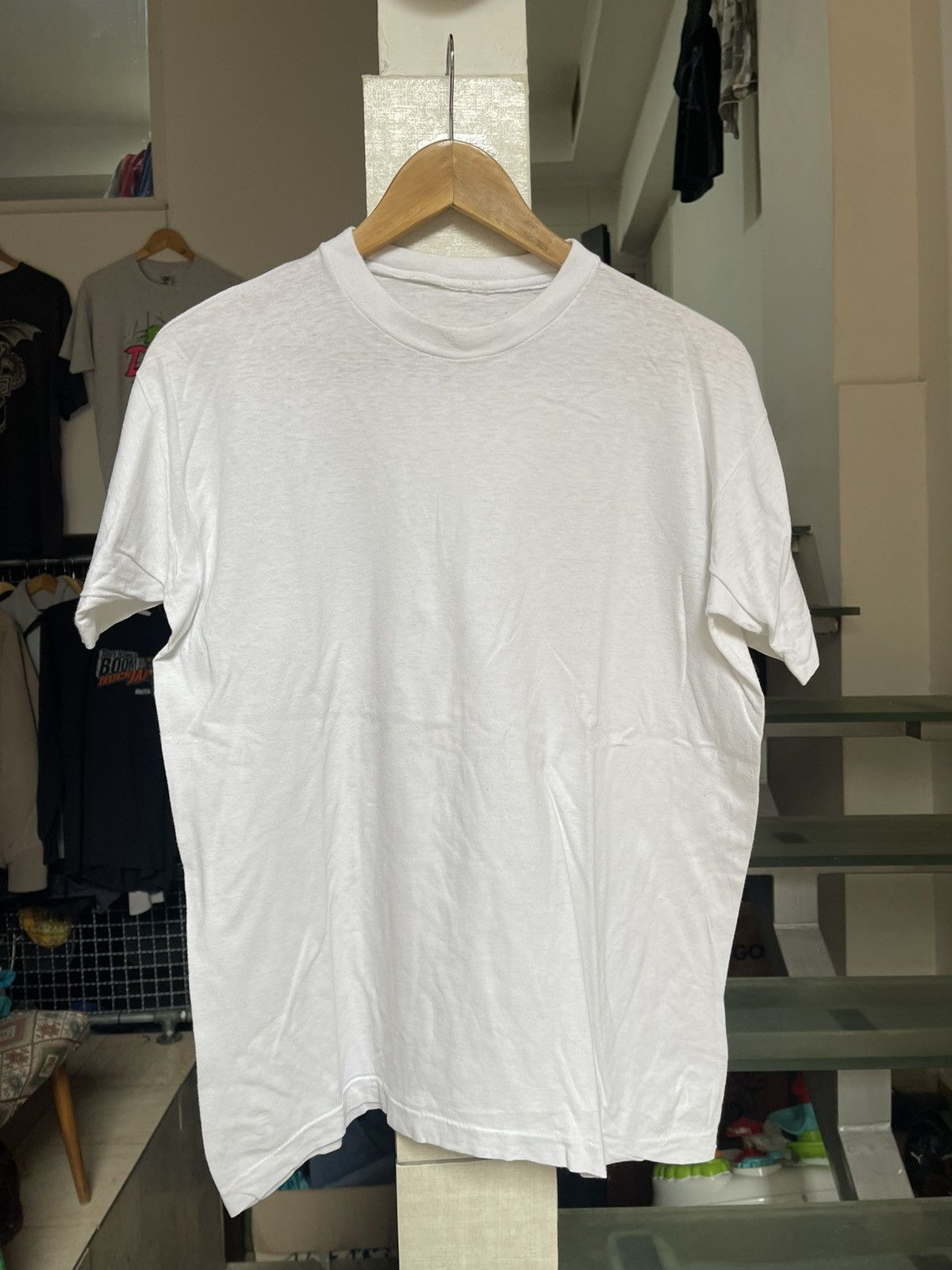 Vintage Vintage White Tee blank Size US L / EU 52-54 / 3 - 1 Thumbnail