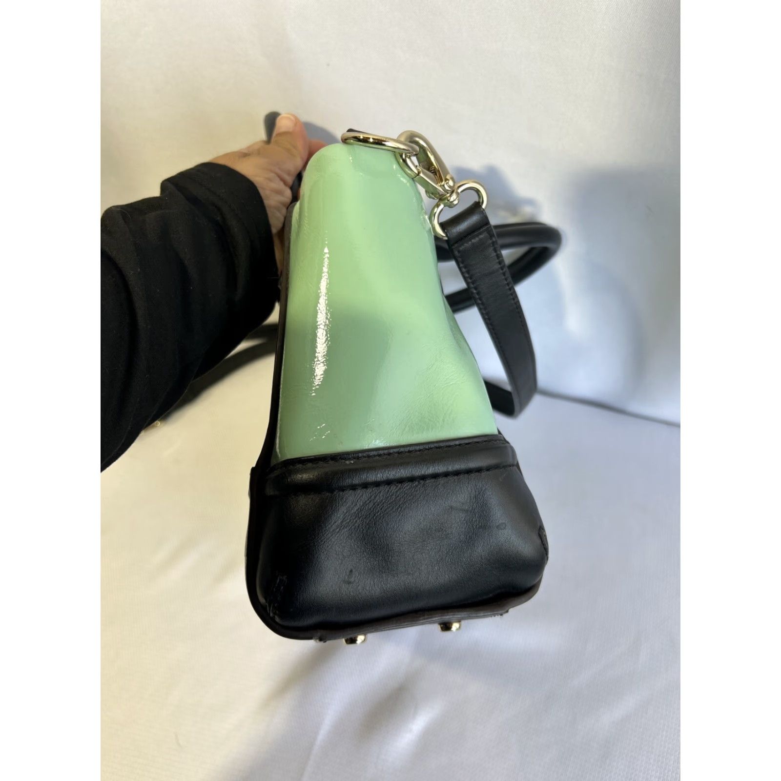 Vintage kate spade new york CHELSEA PARK Bag PATENT LEATHER GIGI Mint Green Black Crossbody Ladies Medium Bag Size M / US 6-8 / IT 42-44 - 4 Thumbnail