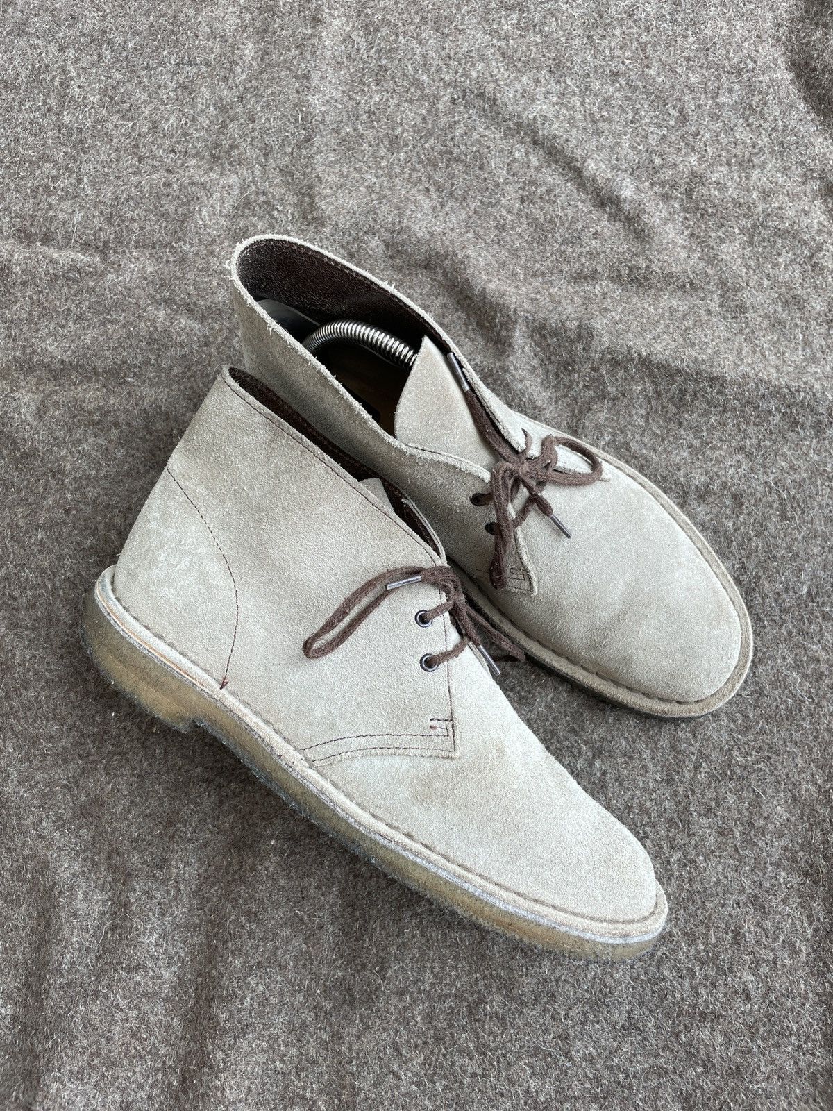 Clarks Clarks Suede Desert Boots Size US 8 / EU 41 - 1 Thumbnail