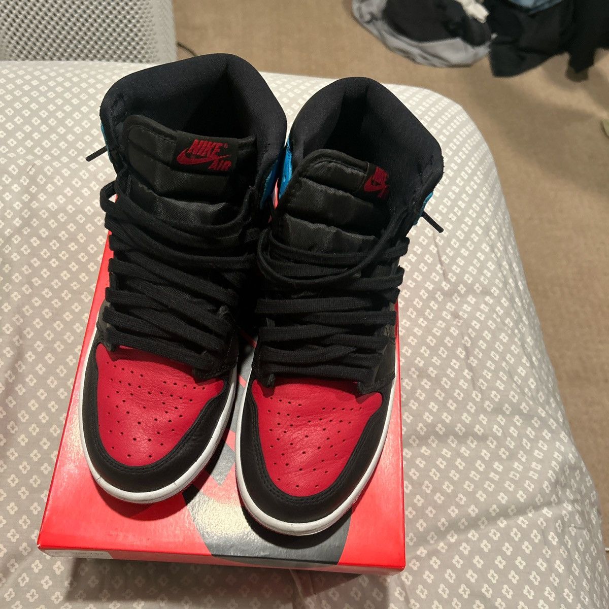 Nike Jordan One “UNC to Chicago” Size US 9 / IT 39 - 2 Thumbnail