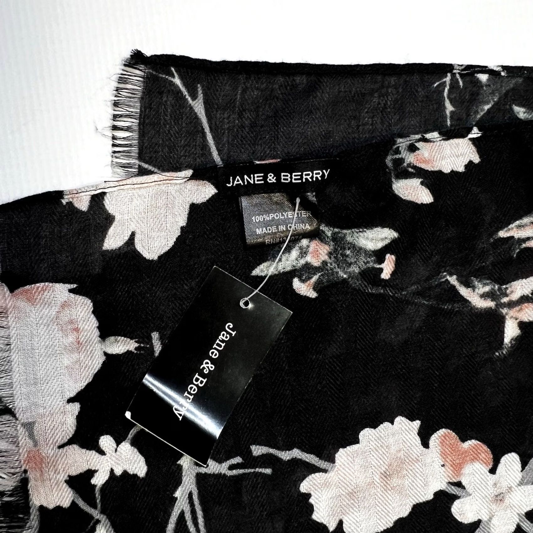 Pinko Jane & Berry Floral Scarf, 37" by 37", Black Pink Gray, Polyester, NEW, Woven, Fringe, Square Scarf, Women, Vintage No, Standing: N/A Size ONE SIZE - 3 Thumbnail