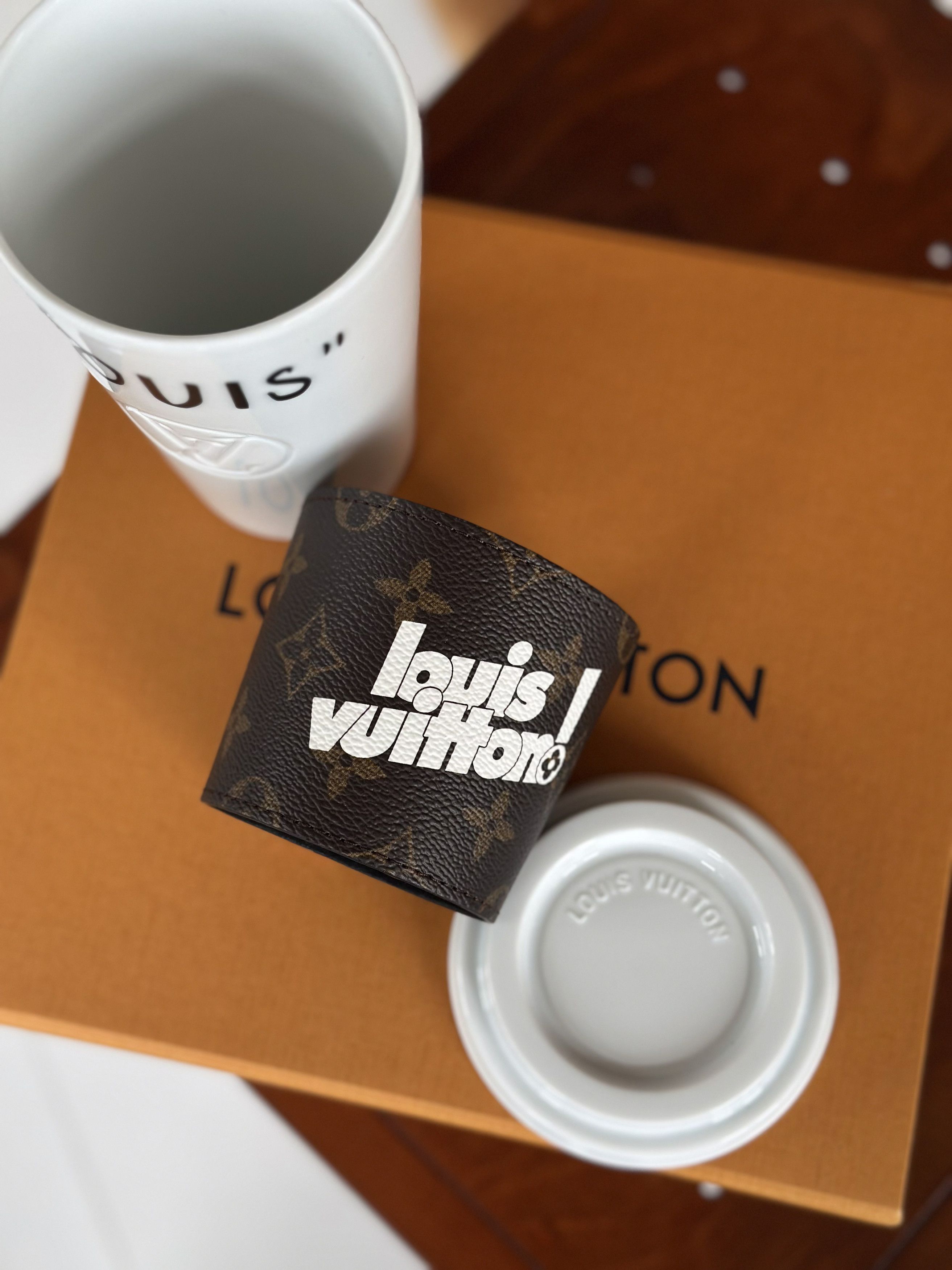 Louis Vuitton Monogram Tumbler Cup Ceramic - GL0838 - New Size ONE SIZE - 2 Thumbnail