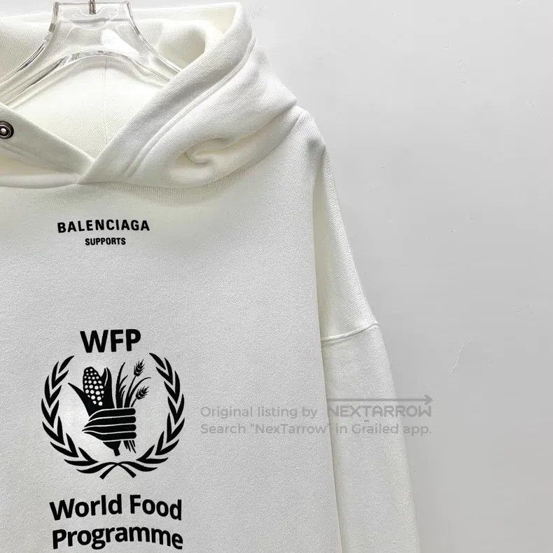 Balenciaga Balenciaga White Logo Letter Print Cotton Hooded Long Slee Size US S / EU 44-46 / 1 - 3 Thumbnail