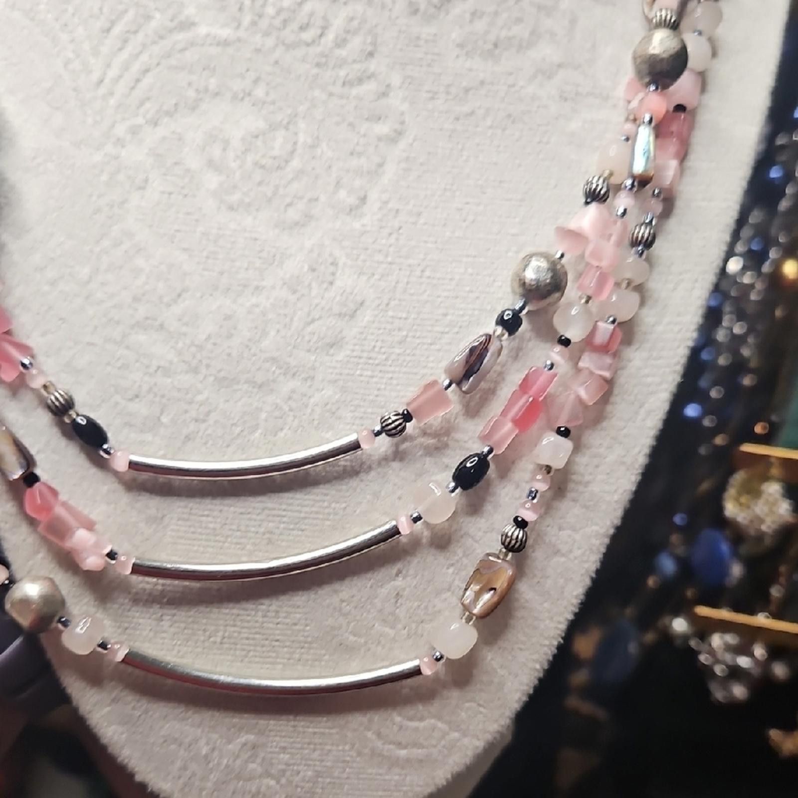 Other Elegant Pink and Silver Beaded Necklace Size ONE SIZE - 5 Thumbnail