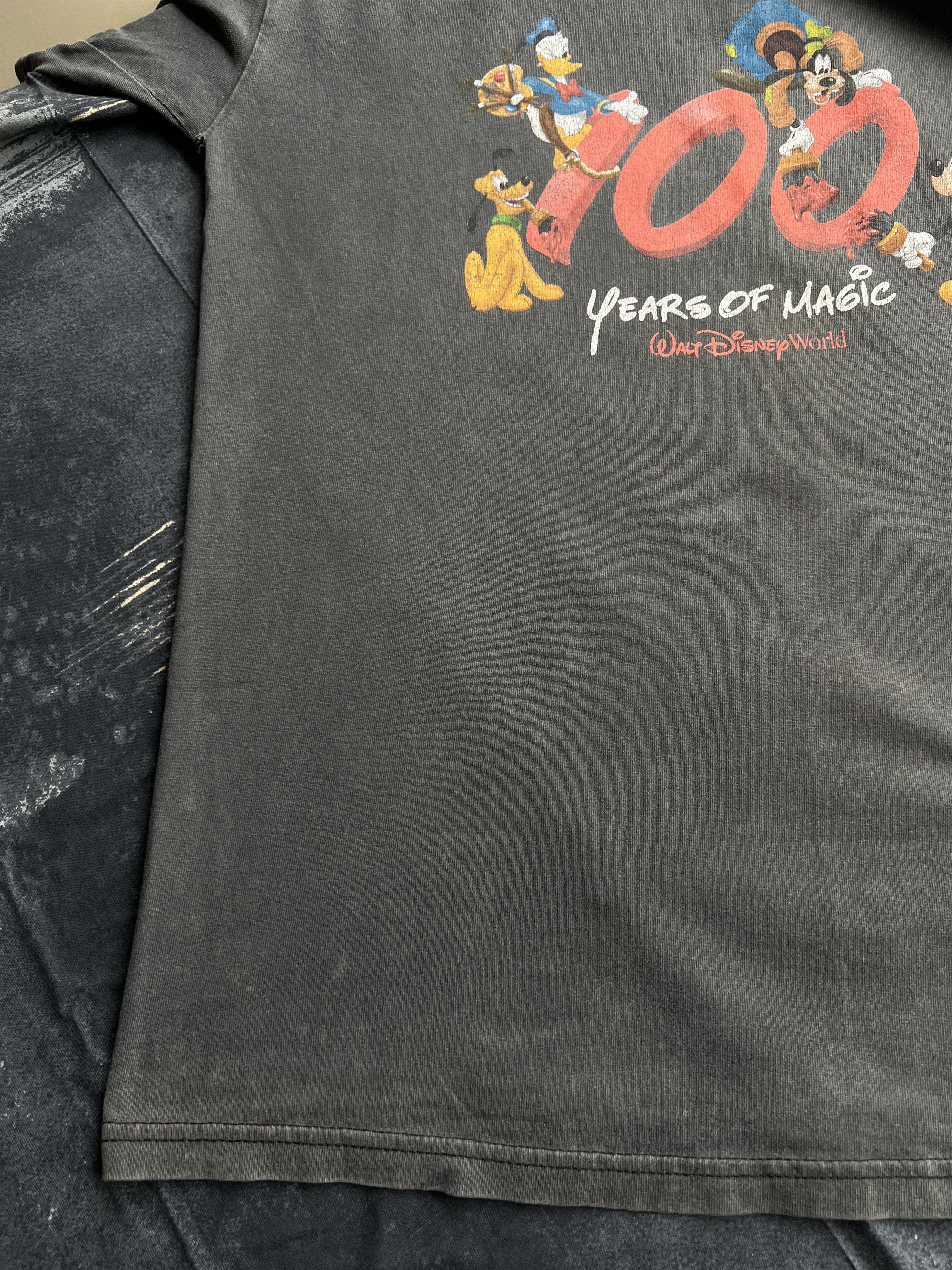 Cartoon Network Vintage 90s Walt Disney Worlds Cartoons Disneyland T-shirt Size US M / EU 48-50 / 2 - 12 Thumbnail