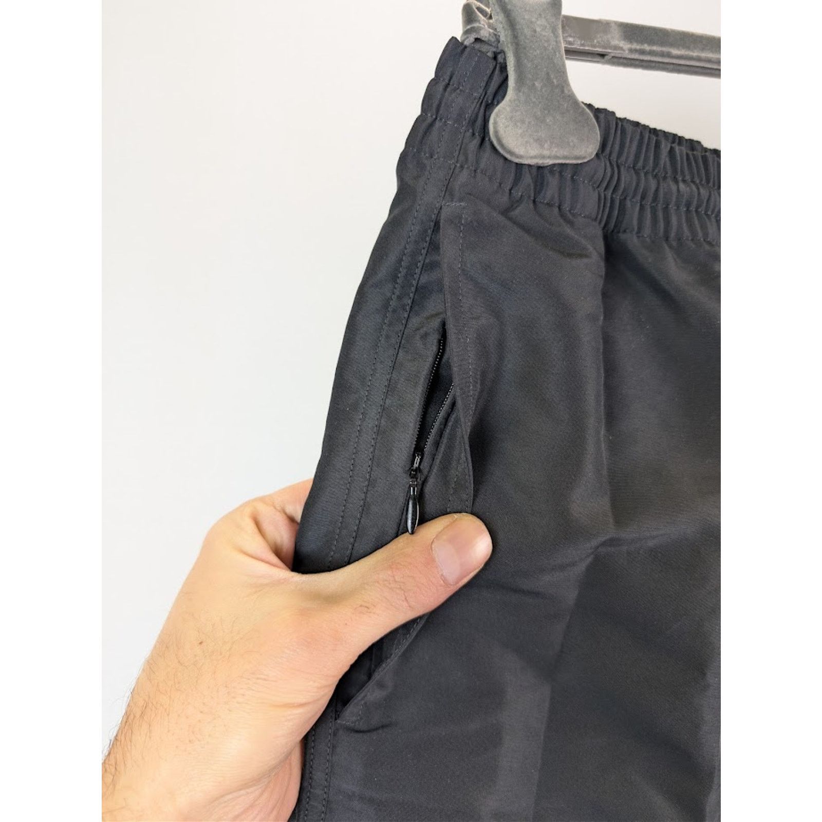 Balenciaga o1rshd1 Q:3 / Hotels & Resorts SW Swim Short in Black Size US 36 / EU 52 - 8 Thumbnail