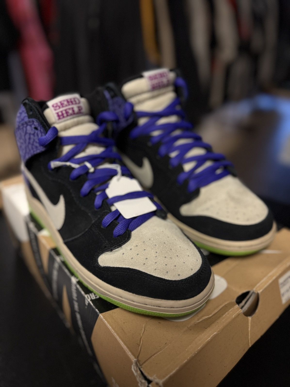 Nike Dunk High SB Send Help Dog Walker Size 11 2013 Size US 11 / EU 44 - 3 Thumbnail