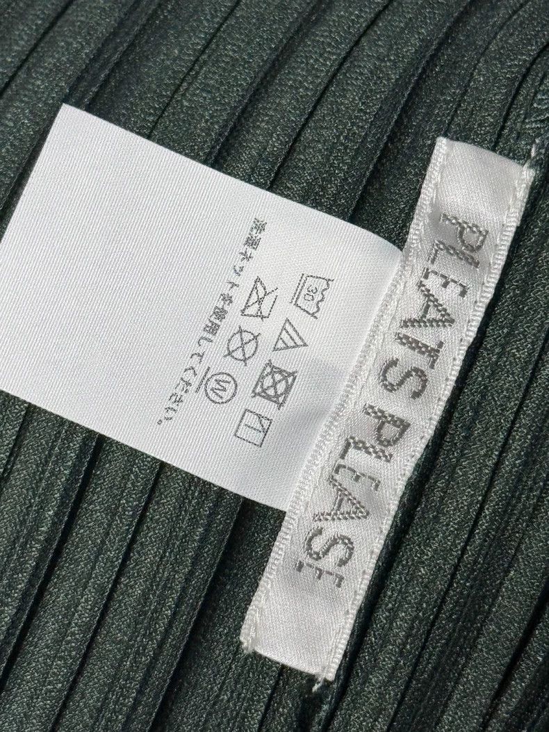 Issey Miyake Issey Miyake size:3 Dark green pleated cardigan Size S / US 4 / IT 40 - 3 Thumbnail