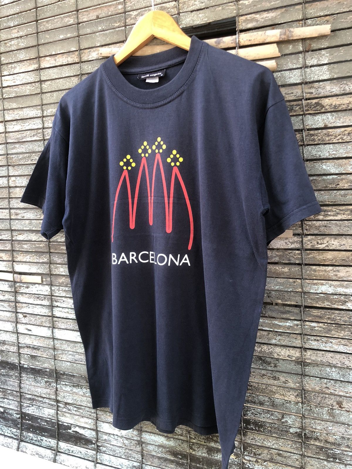 Designer Vintage 90s Jordi Nogues Barcelona Tshirts Size US L / EU 52-54 / 3 - 3 Thumbnail