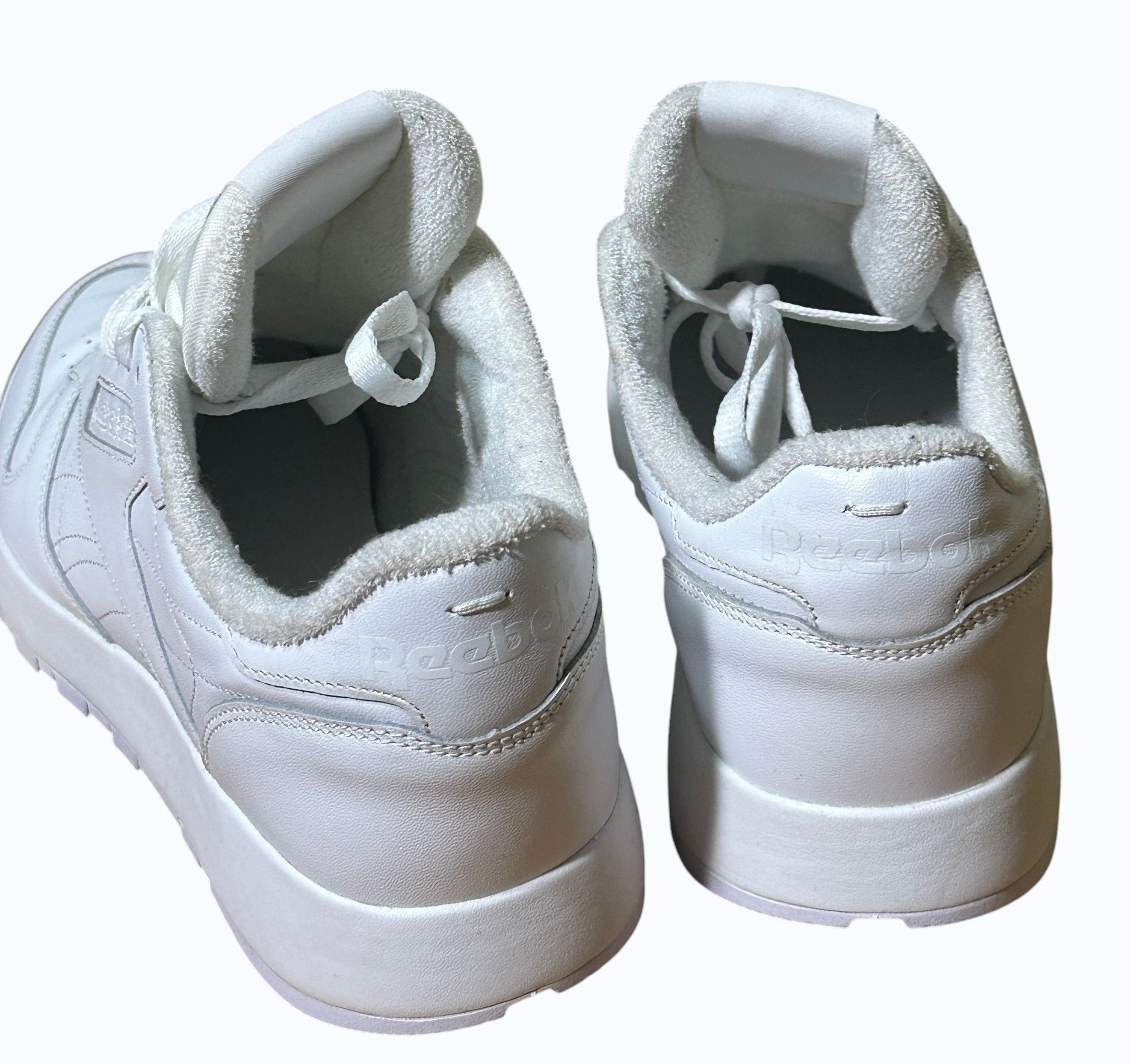 Maison Margiela Margiela X Reebok Classic Leather Tabi Sneaker White Size US 11.5 / EU 44-45 - 5 Thumbnail