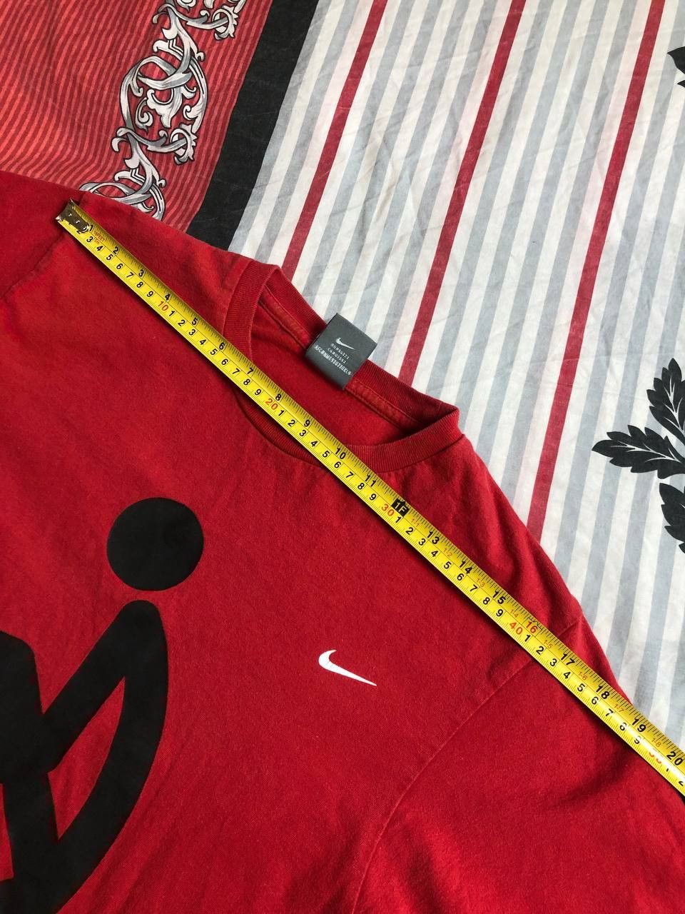 Nike Vintage Rare 90s Nike Swoosh Man tee Size US M / EU 48-50 / 2 - 12 Thumbnail