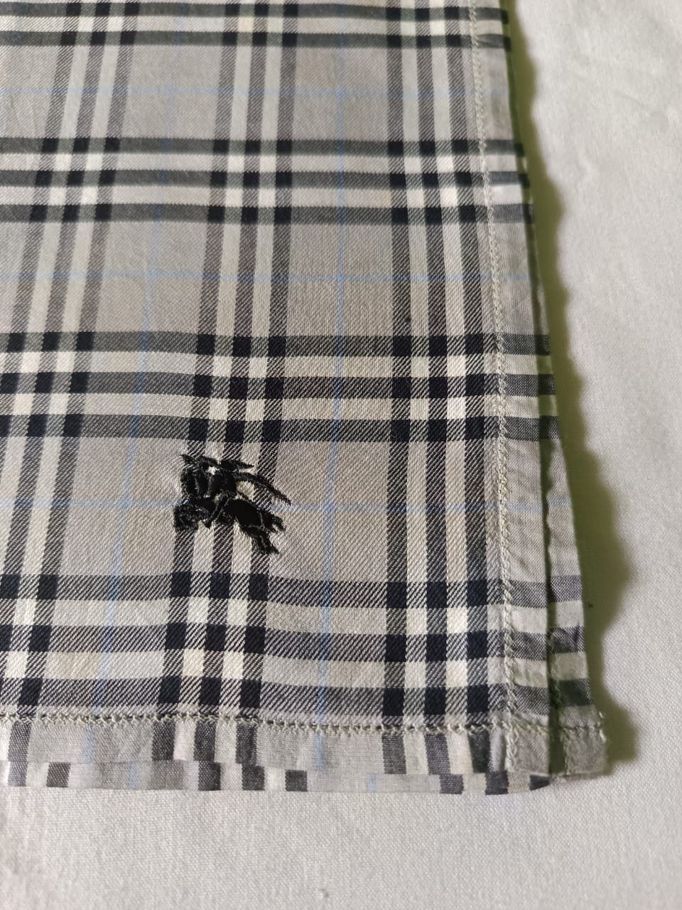 Burberry Burberry Handkerchief Size ONE SIZE - 3 Thumbnail