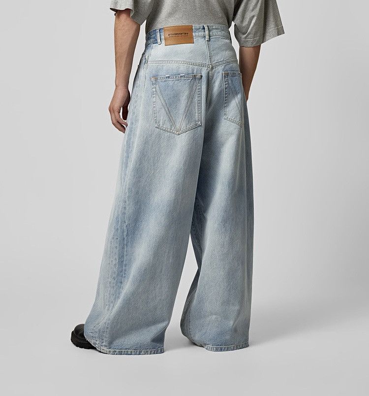 Vetements Vetements: Big Shape Jeans Light/ Ice Blue Size US 31 - 3 Thumbnail