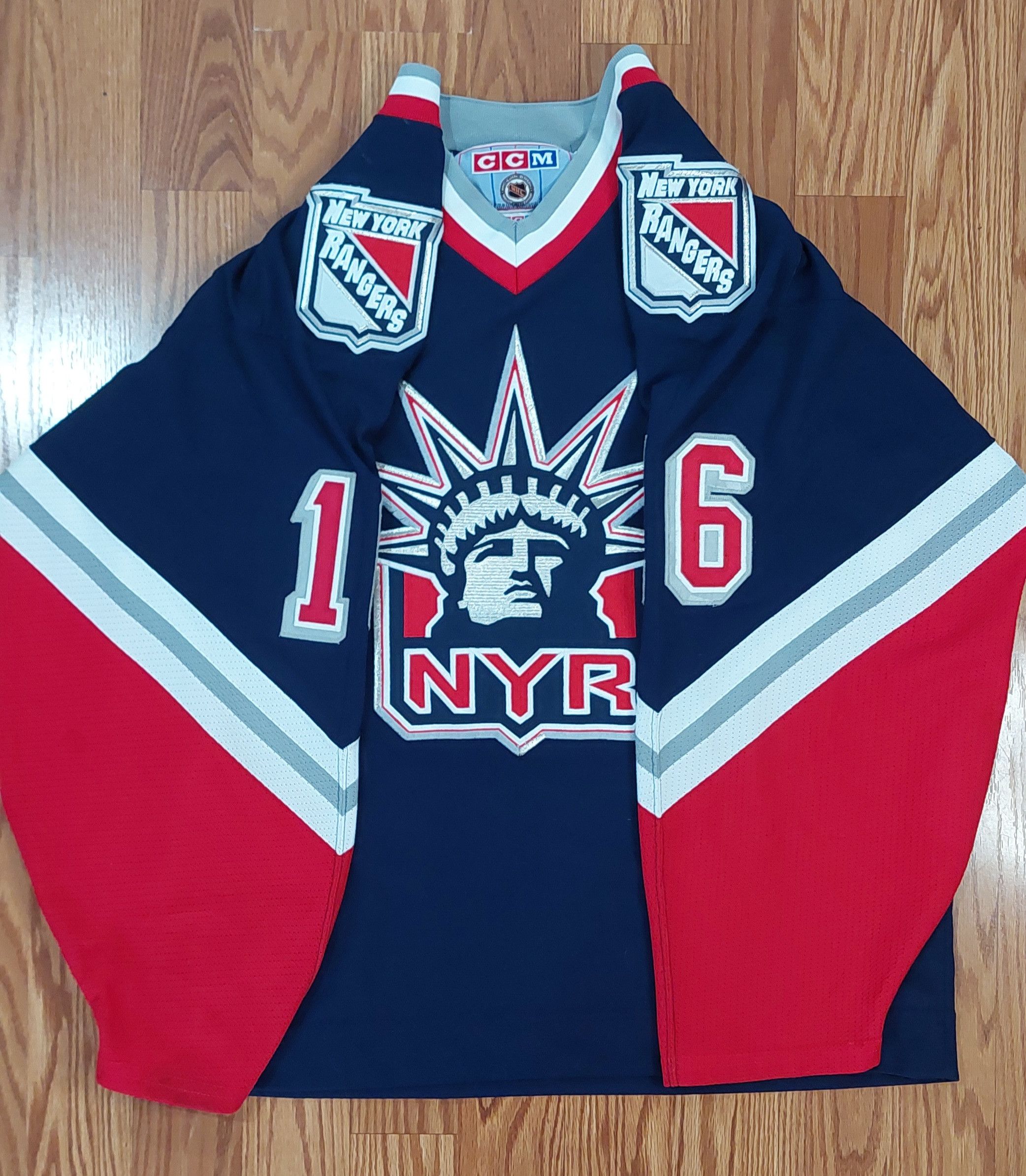 New York Rangers Hockey Jersey Adult Large Blue Red CCM 2024 NHL Mens 90s Vintage